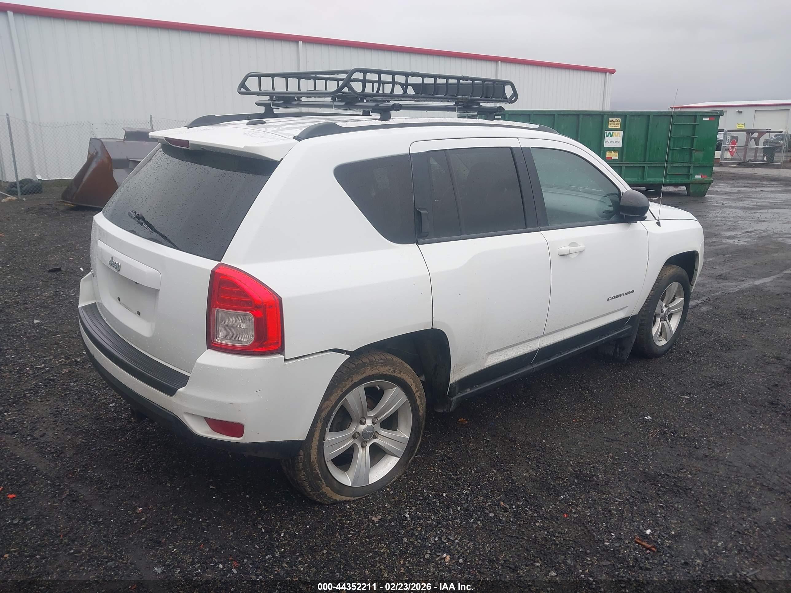 JEEP COMPASS image 4