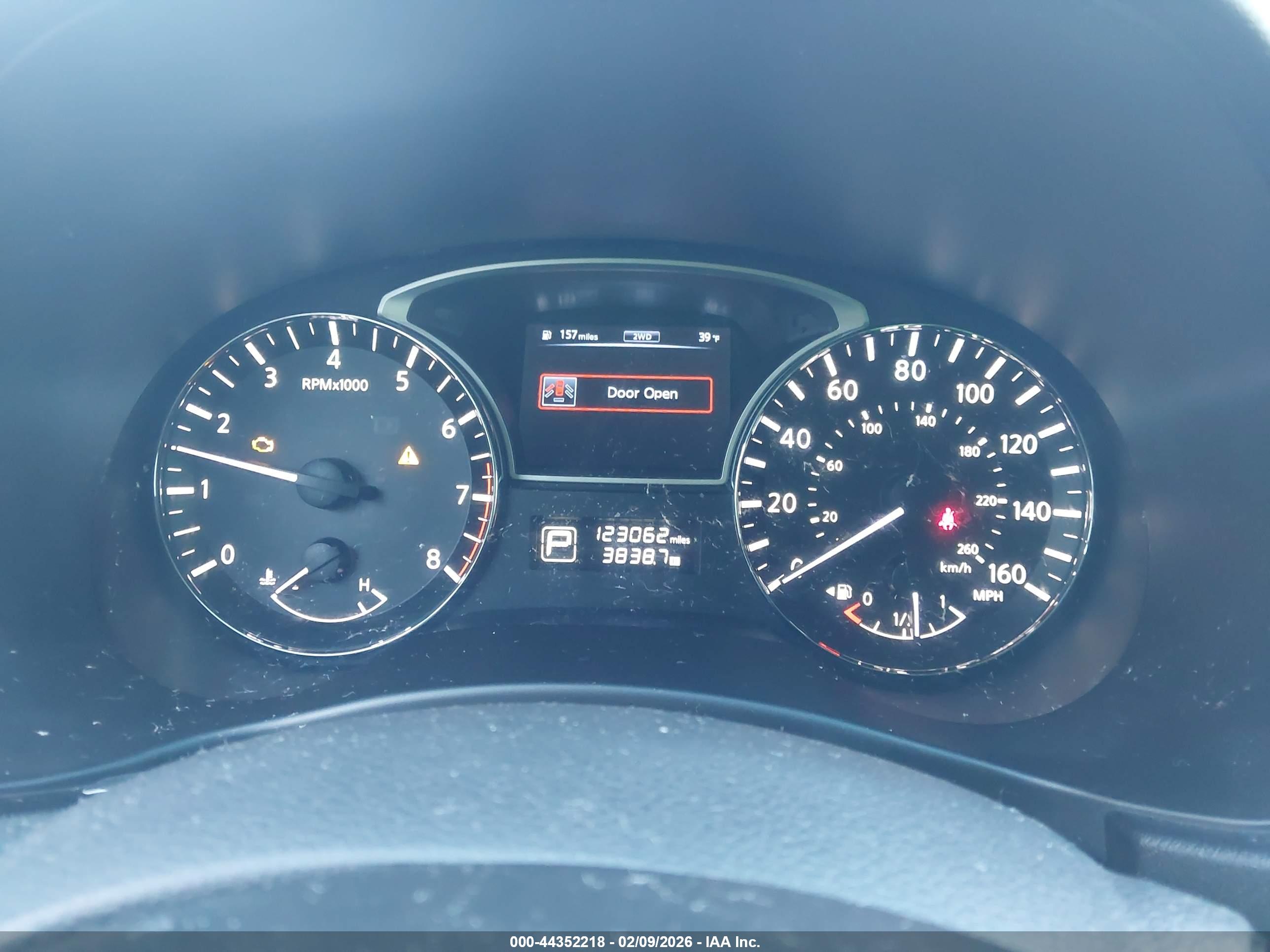 NISSAN PATHFINDER image 7