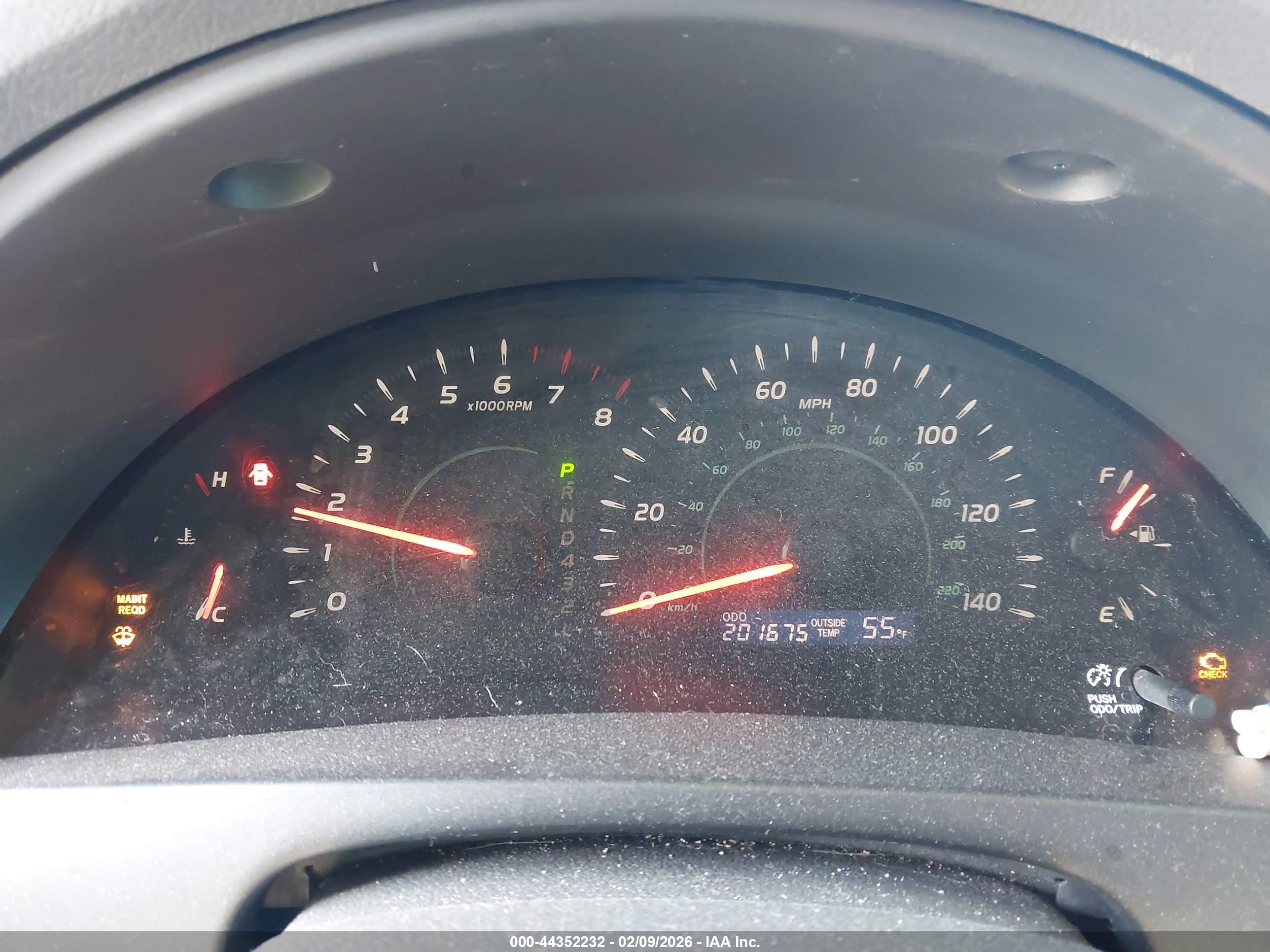 TOYOTA CAMRY image 7