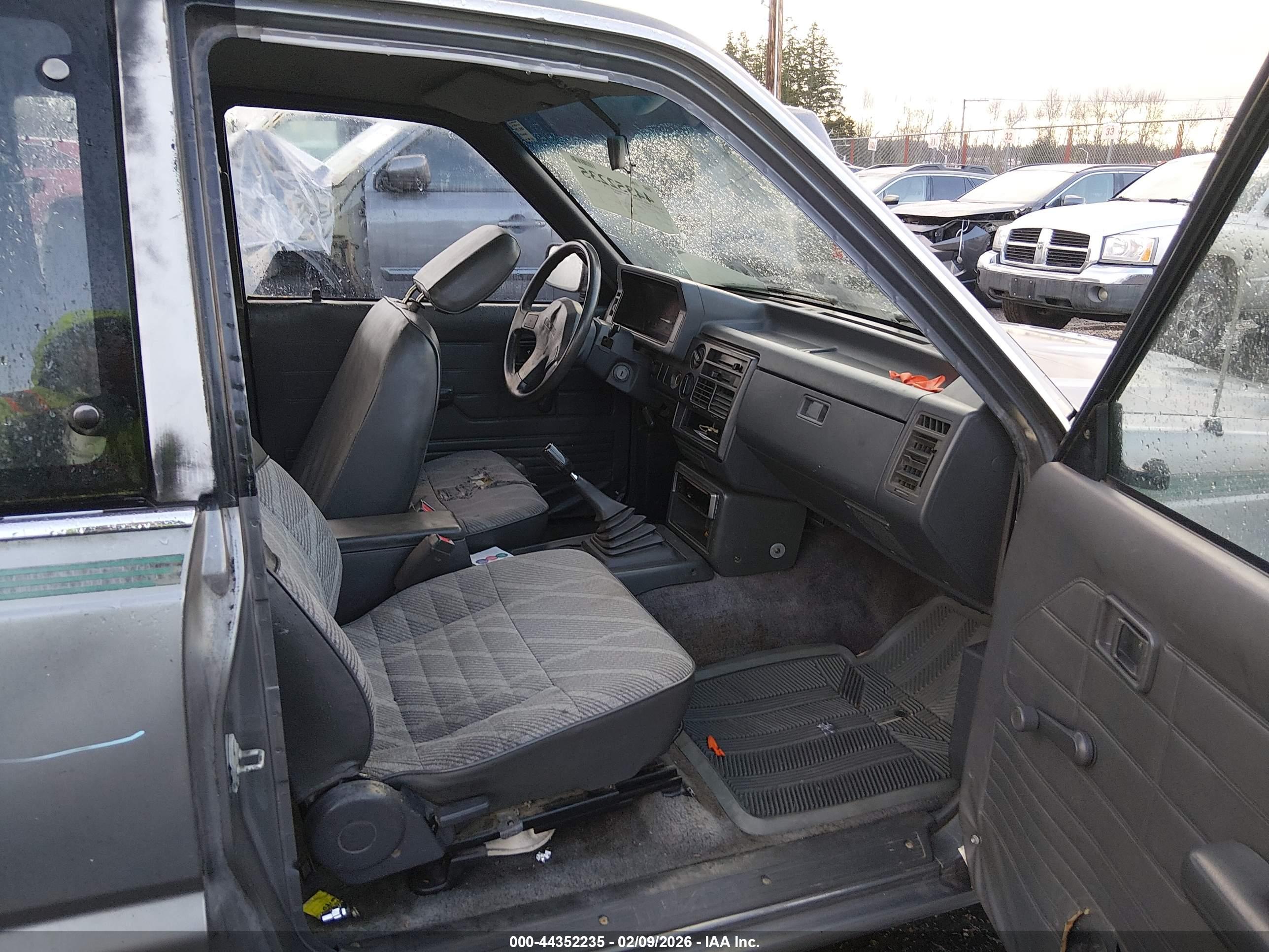 MAZDA B2600 image 5