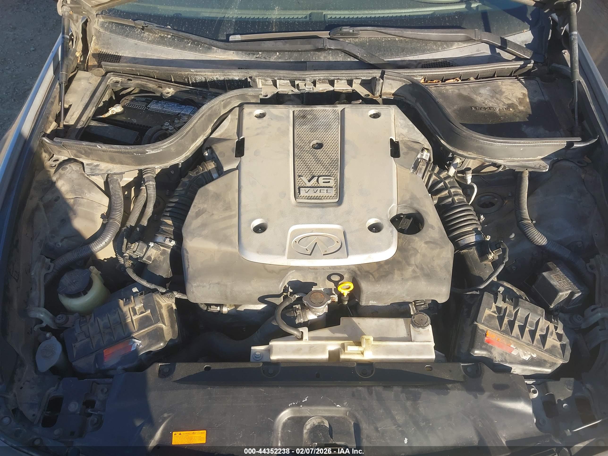 INFINITI G37 image 10