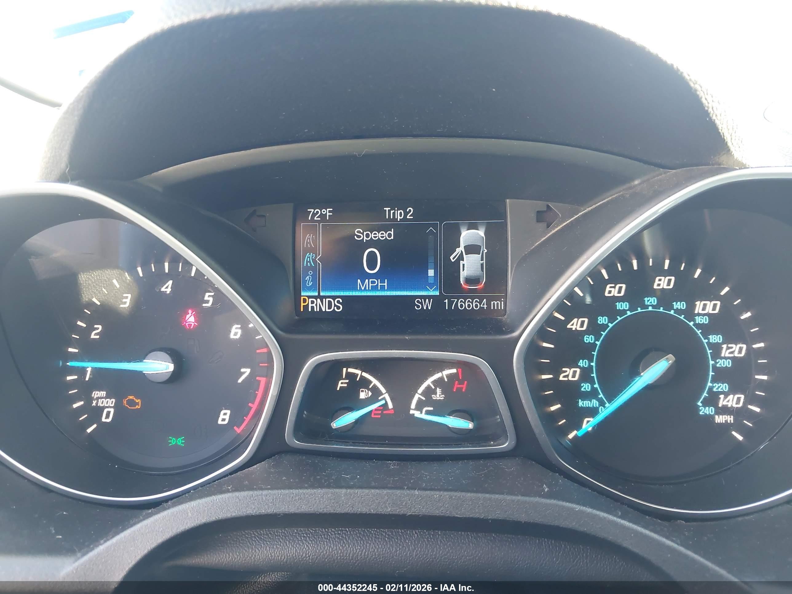 FORD ESCAPE image 7