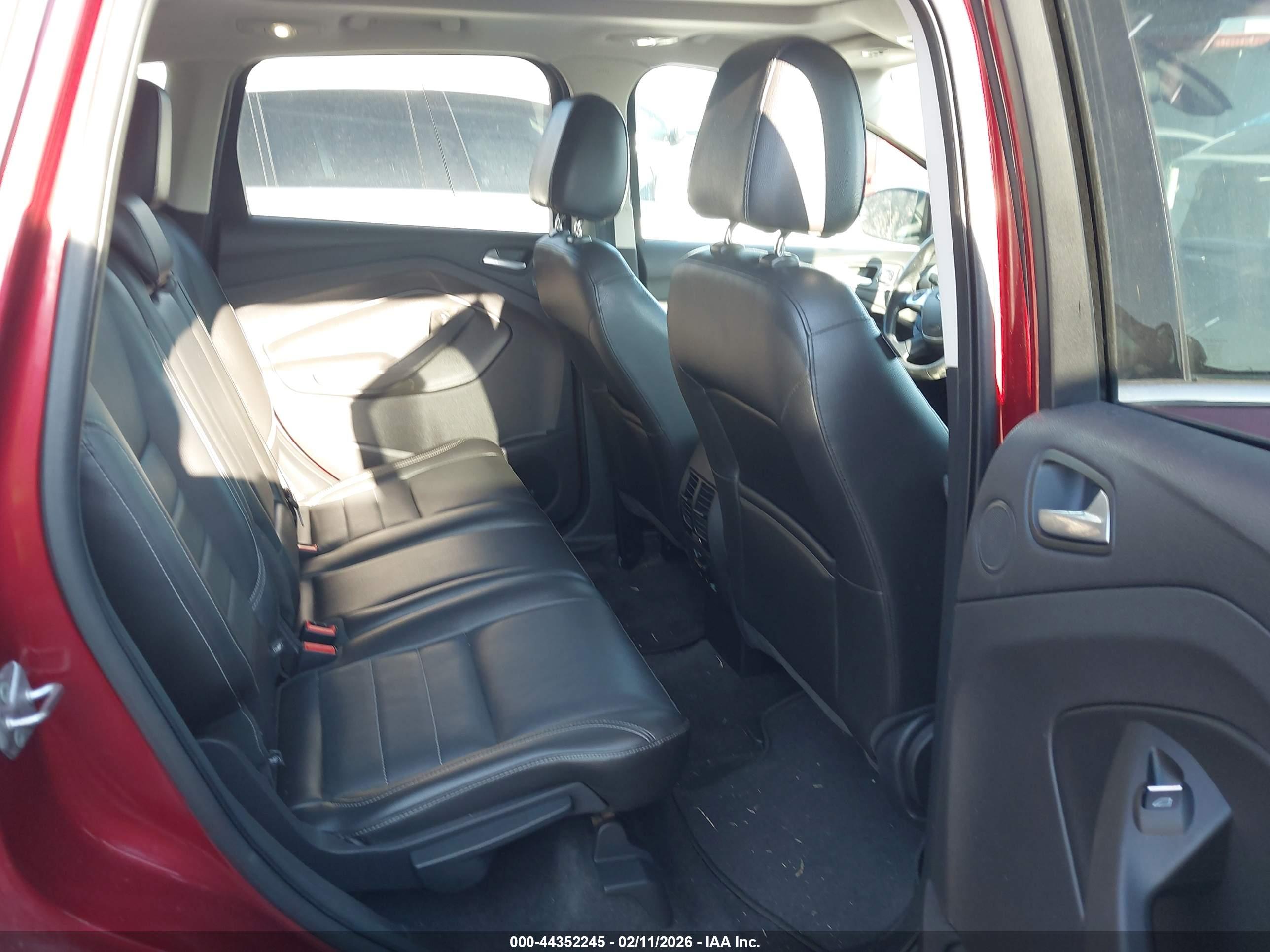 FORD ESCAPE image 8