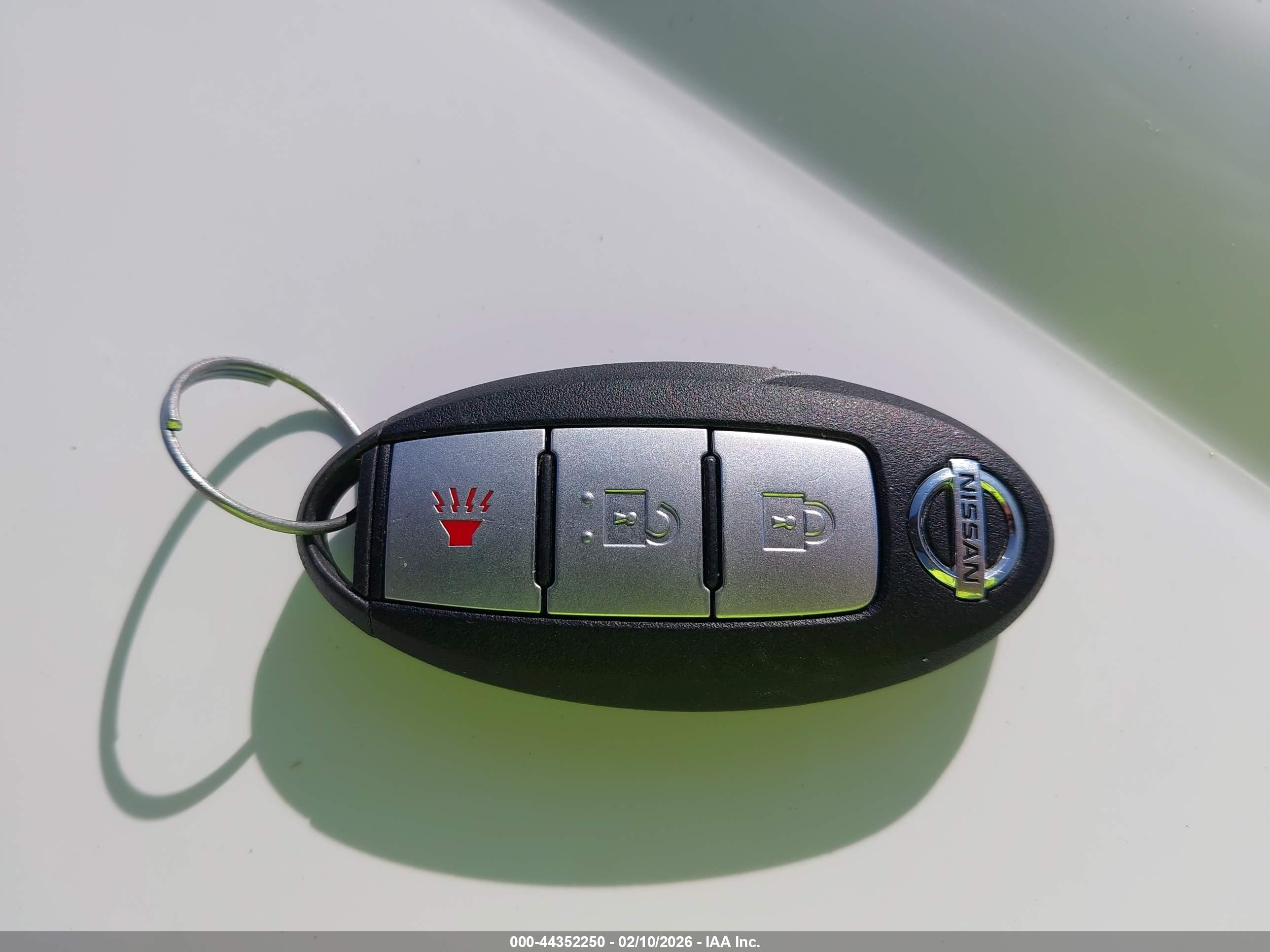 NISSAN ROGUE image 11