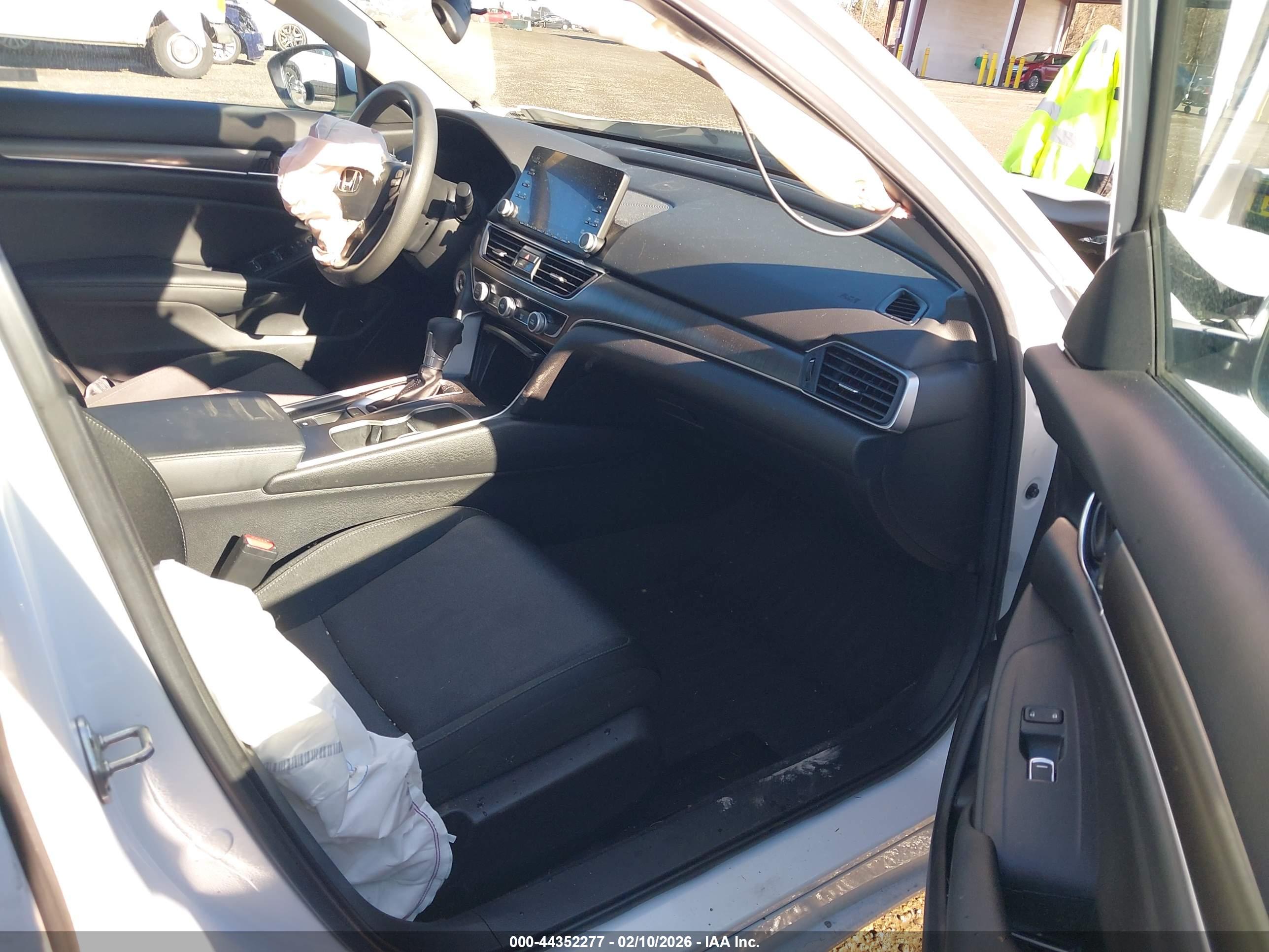 HONDA ACCORD image 5