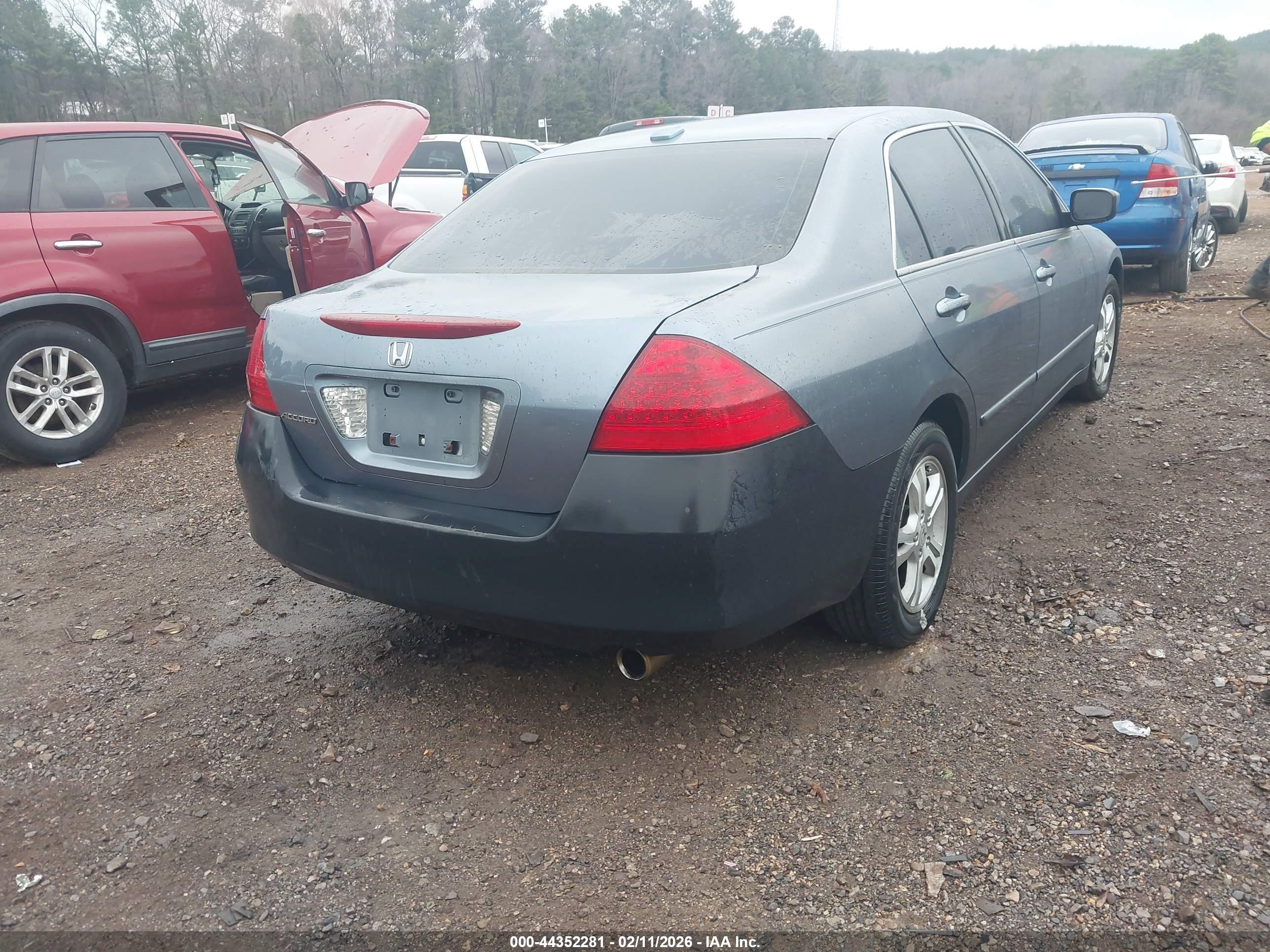 HONDA ACCORD image 4
