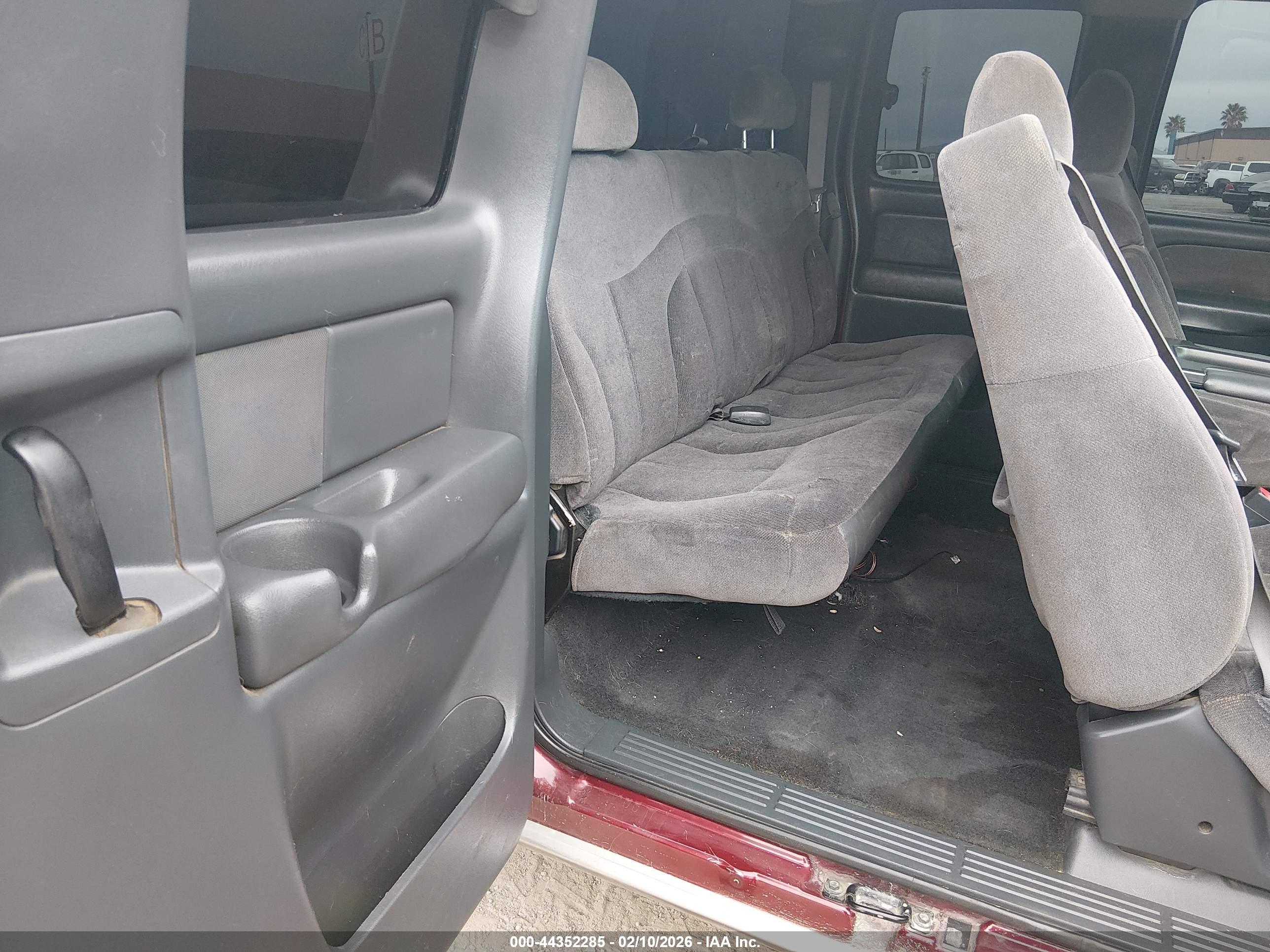GMC SIERRA image 8