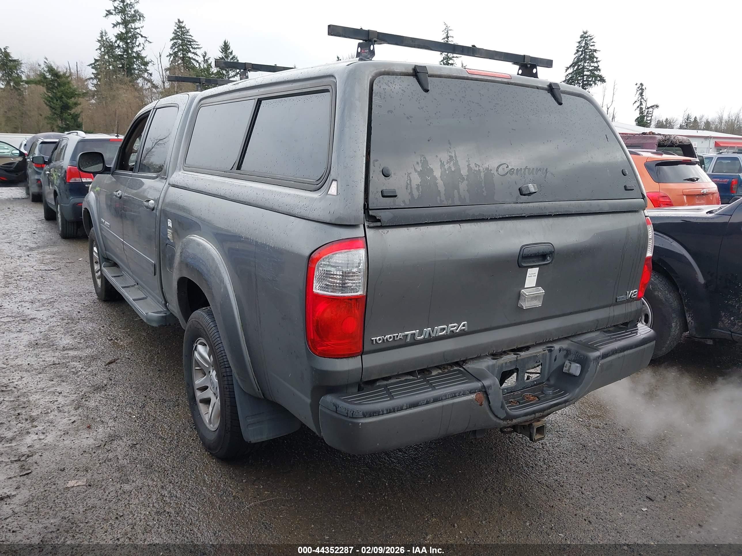 TOYOTA TUNDRA image 3