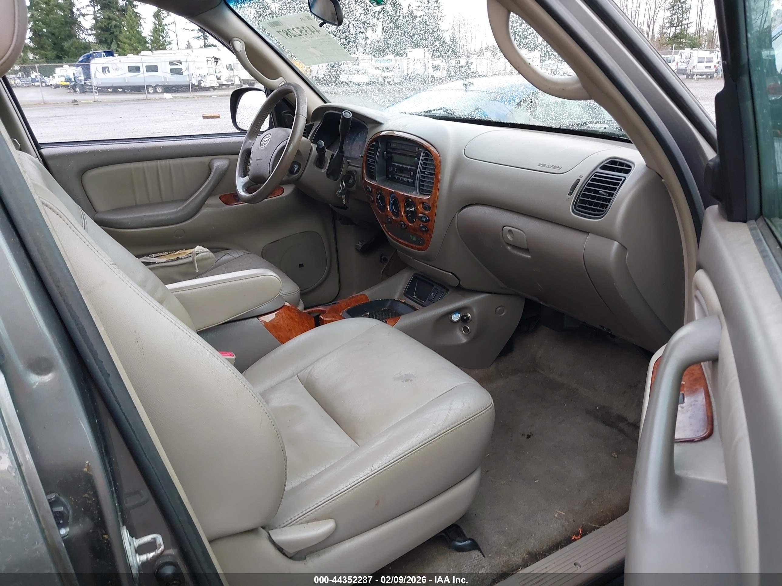 TOYOTA TUNDRA image 5