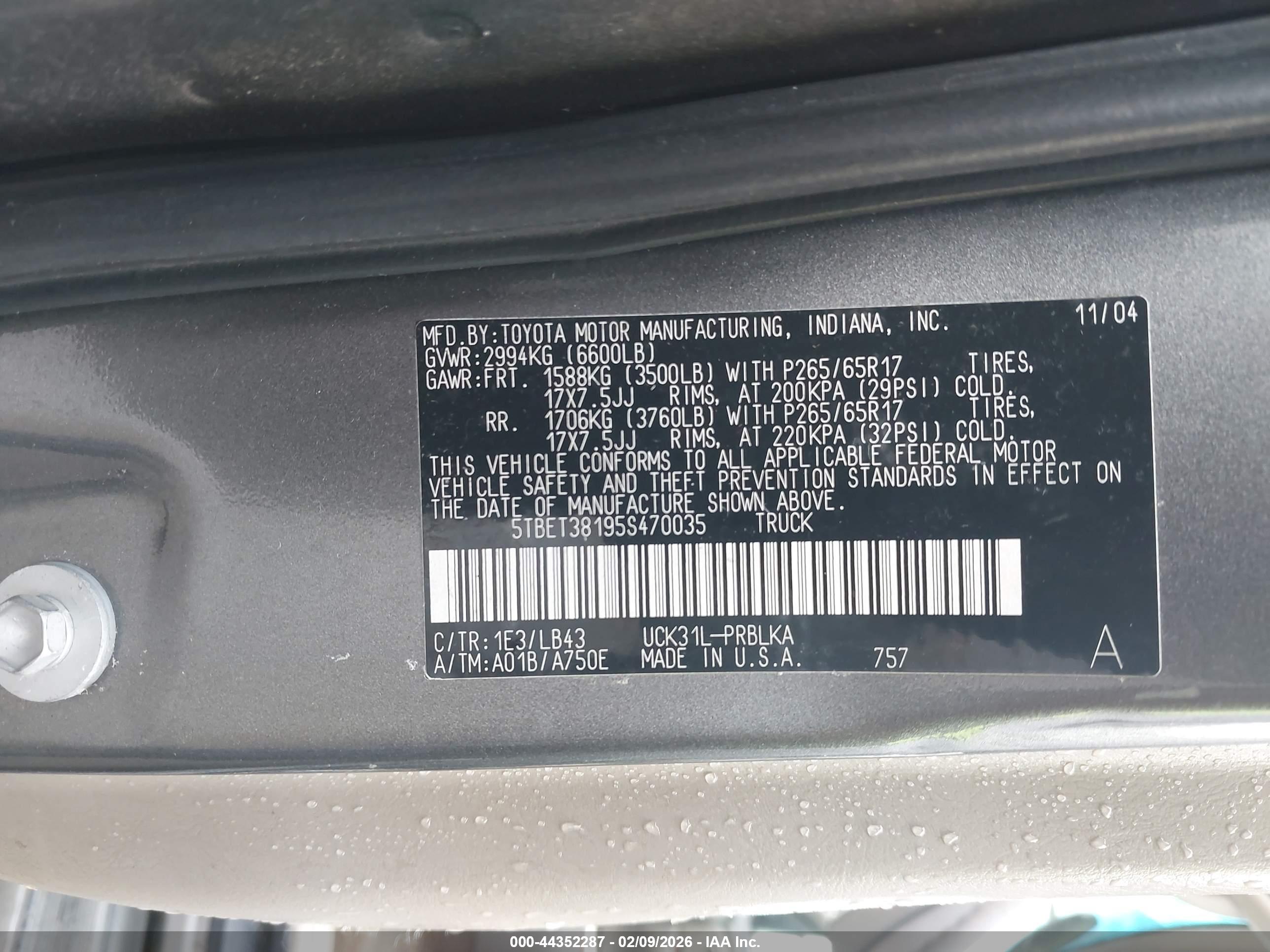TOYOTA TUNDRA image 9
