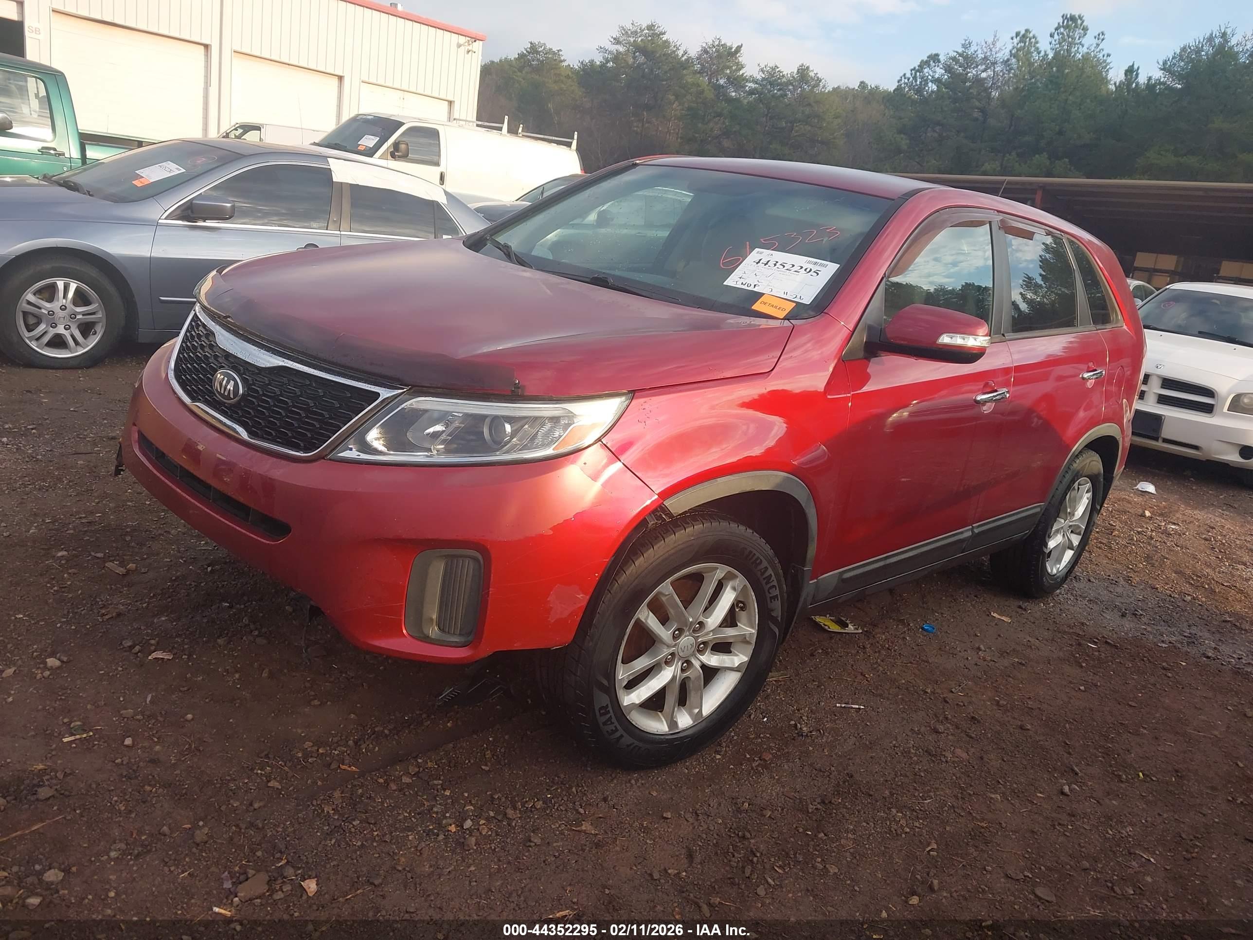 KIA SORENTO image 2