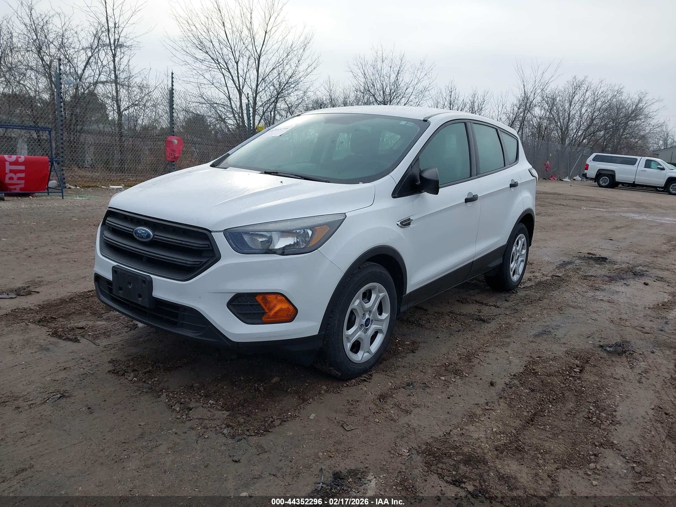FORD ESCAPE image 2