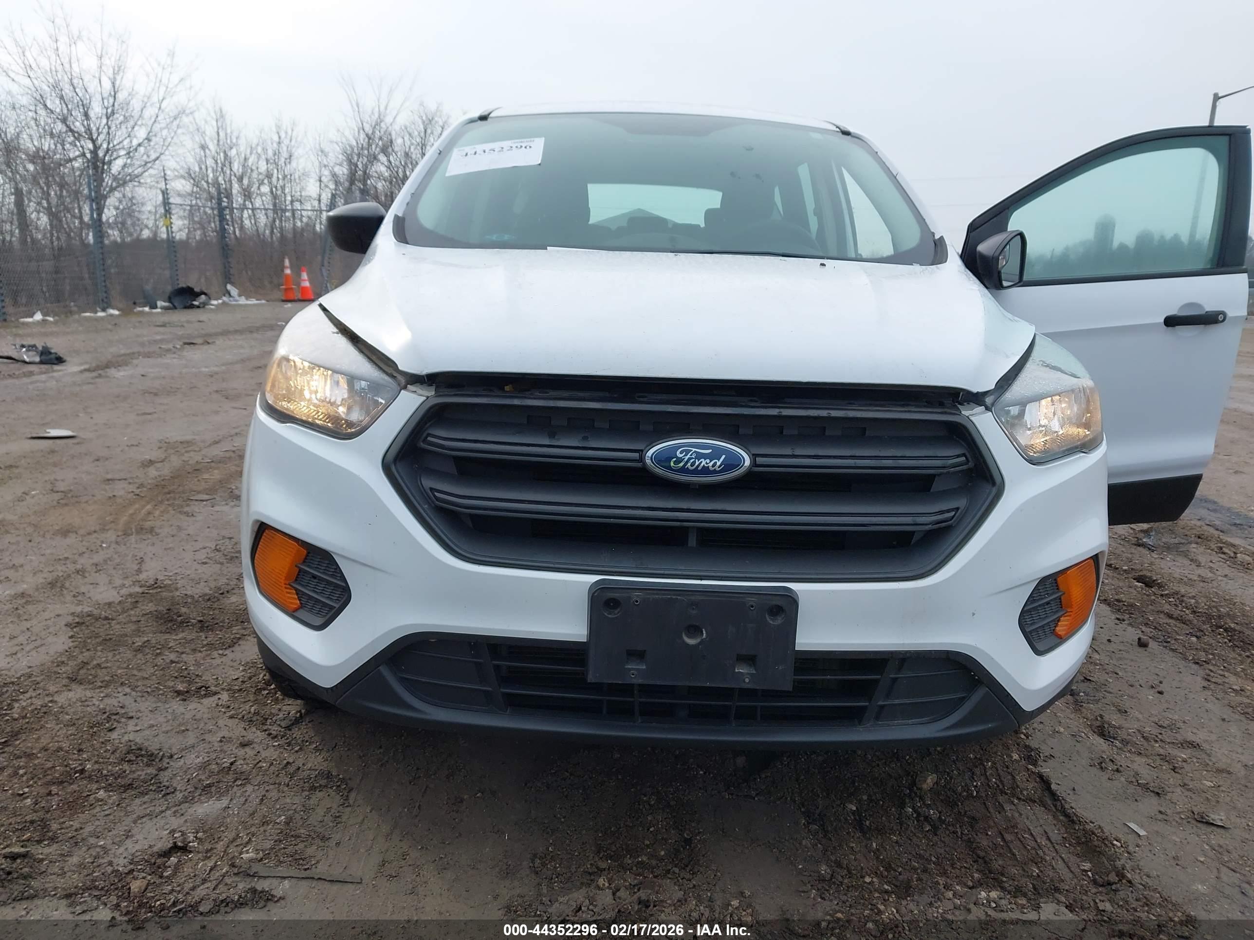 FORD ESCAPE image 6