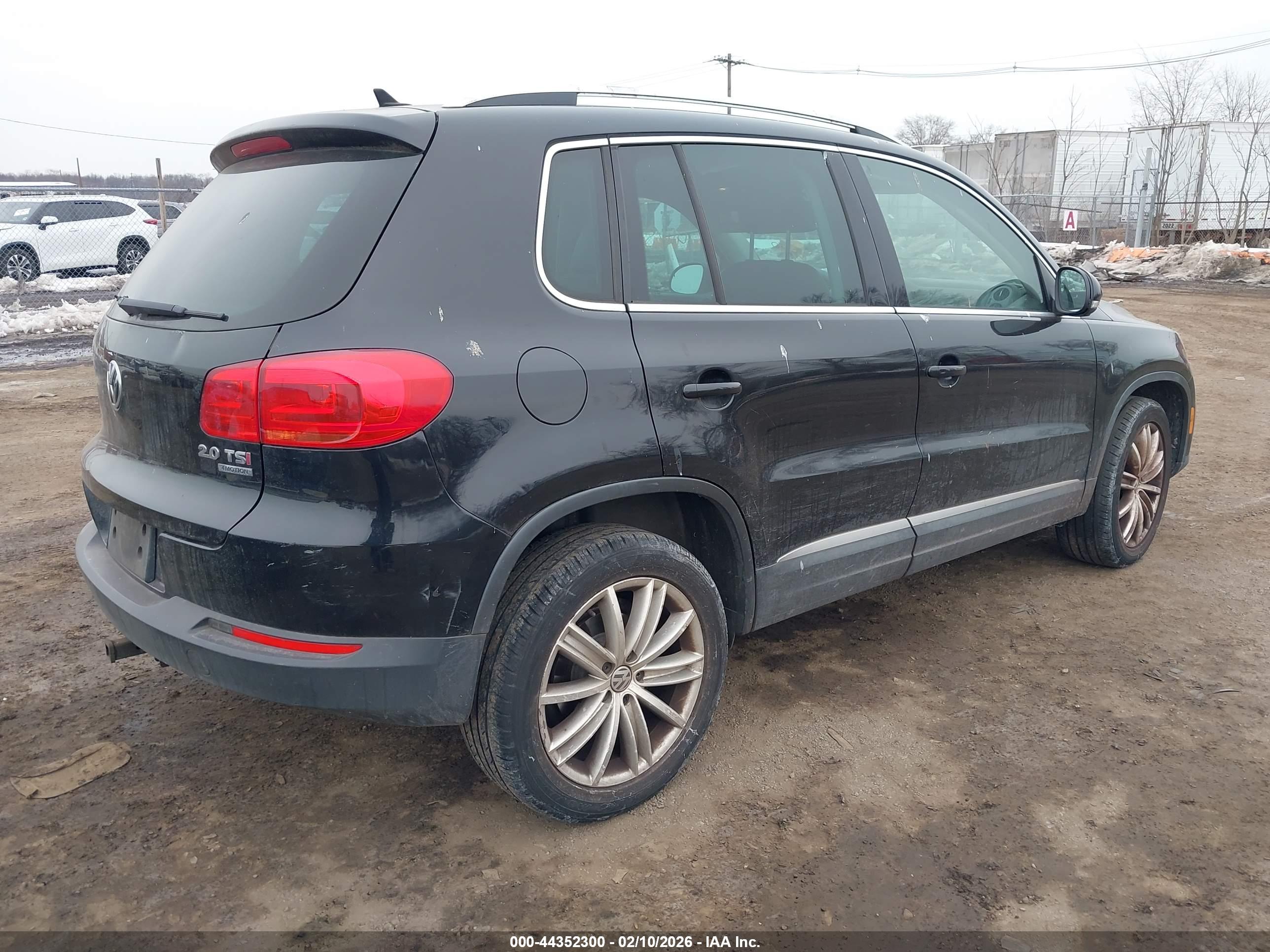 VOLKSWAGEN TIGUAN image 4