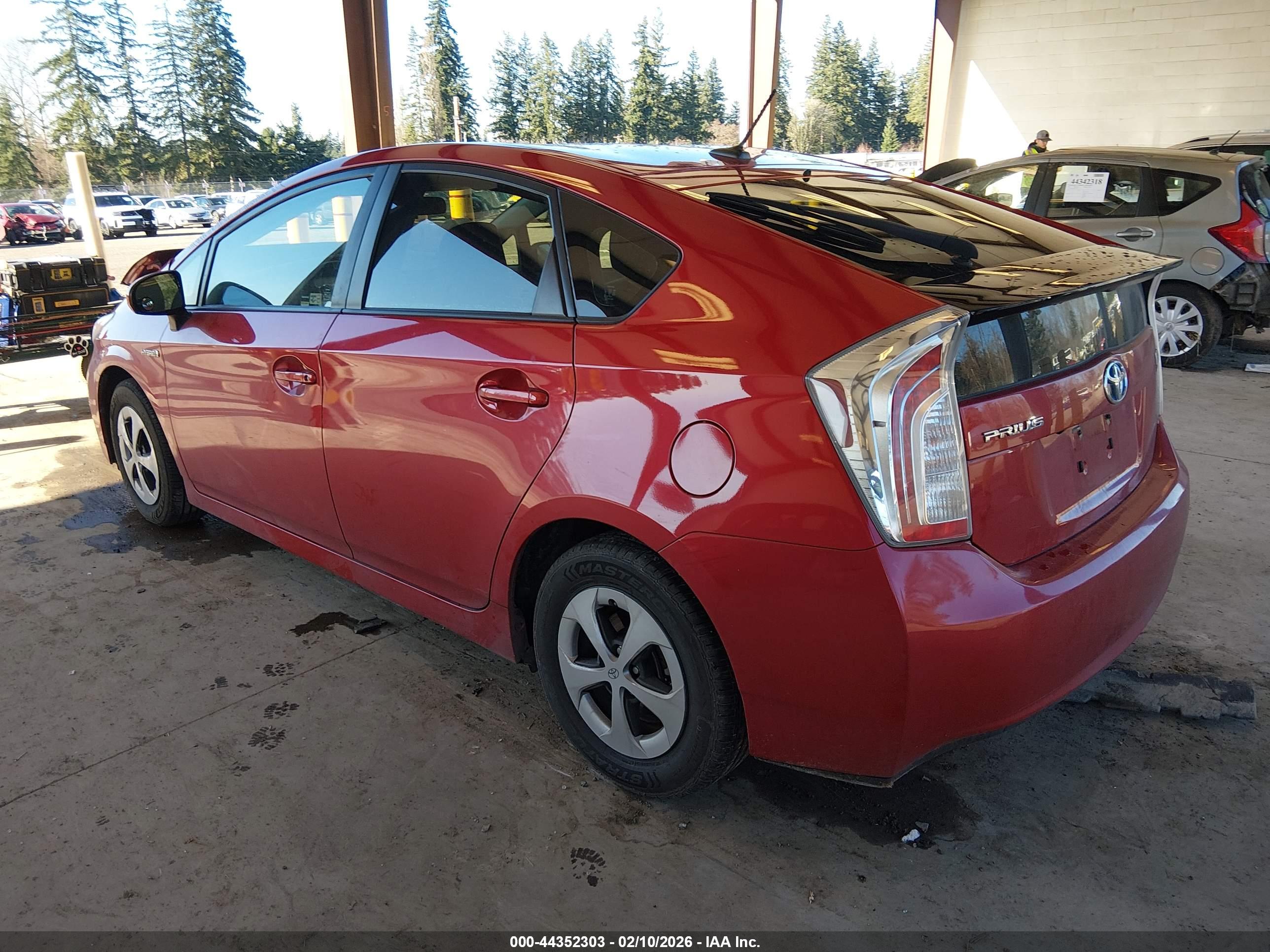TOYOTA PRIUS image 3