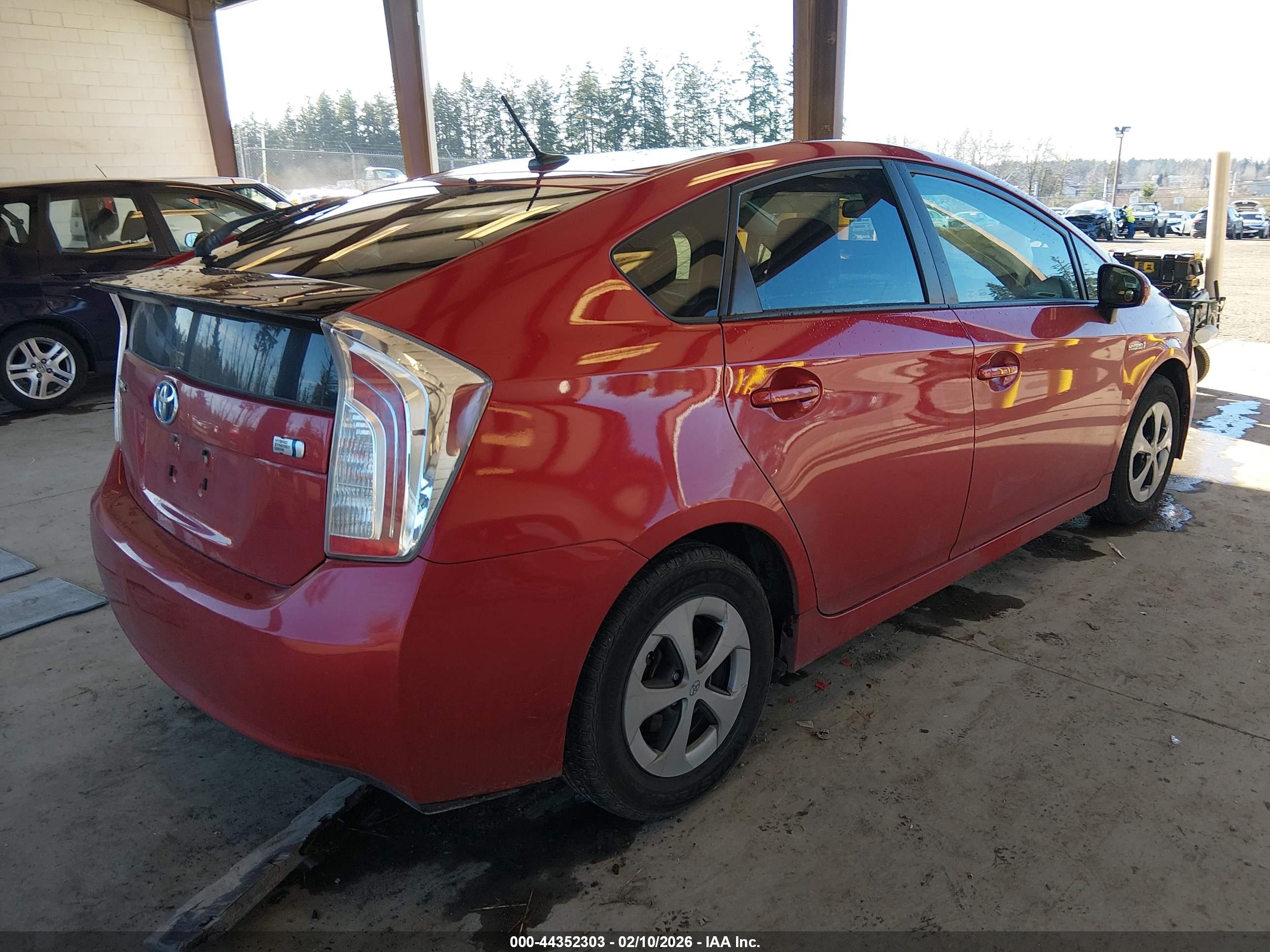 TOYOTA PRIUS image 4