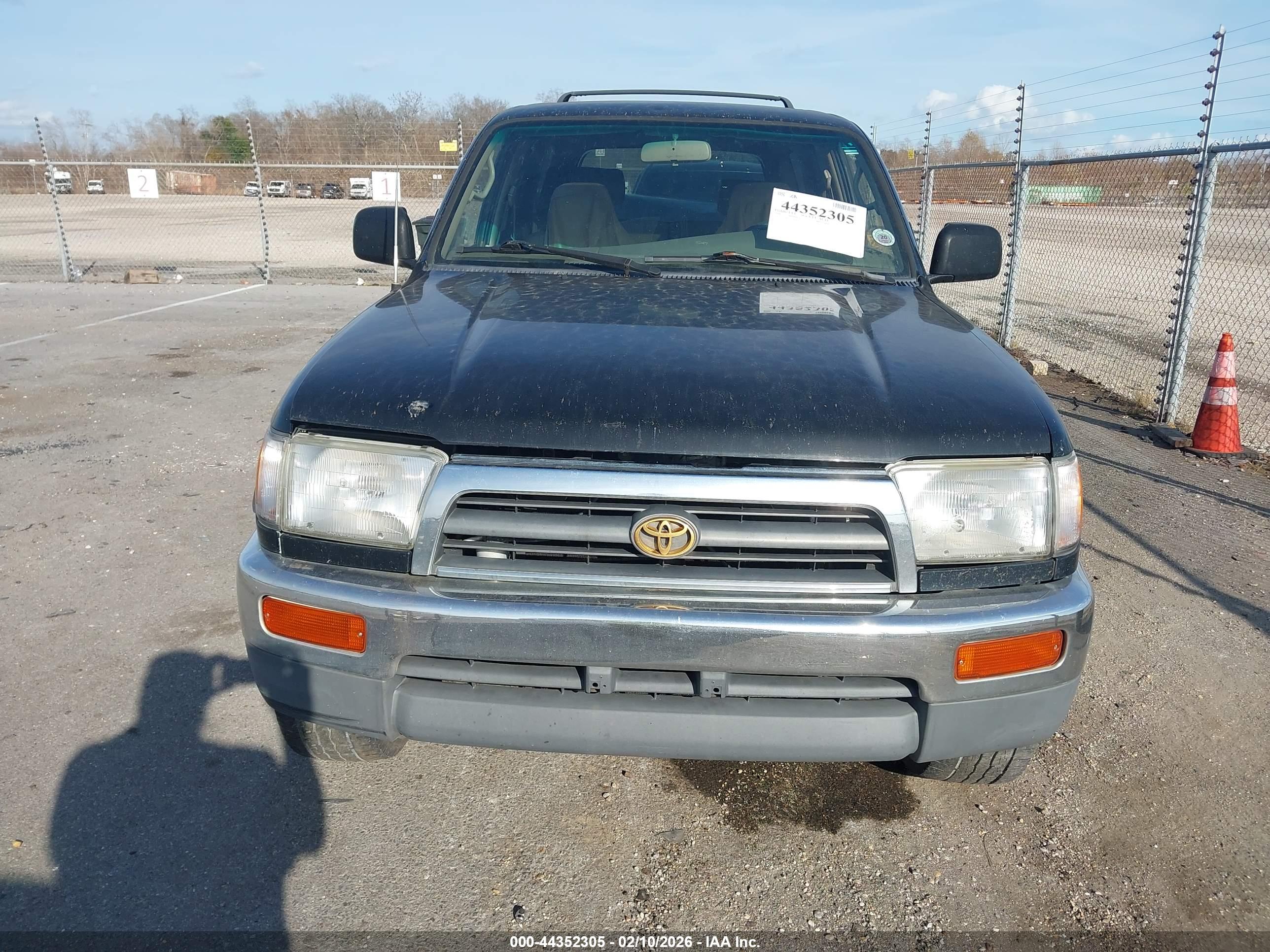 TOYOTA 4RUNNER image 6