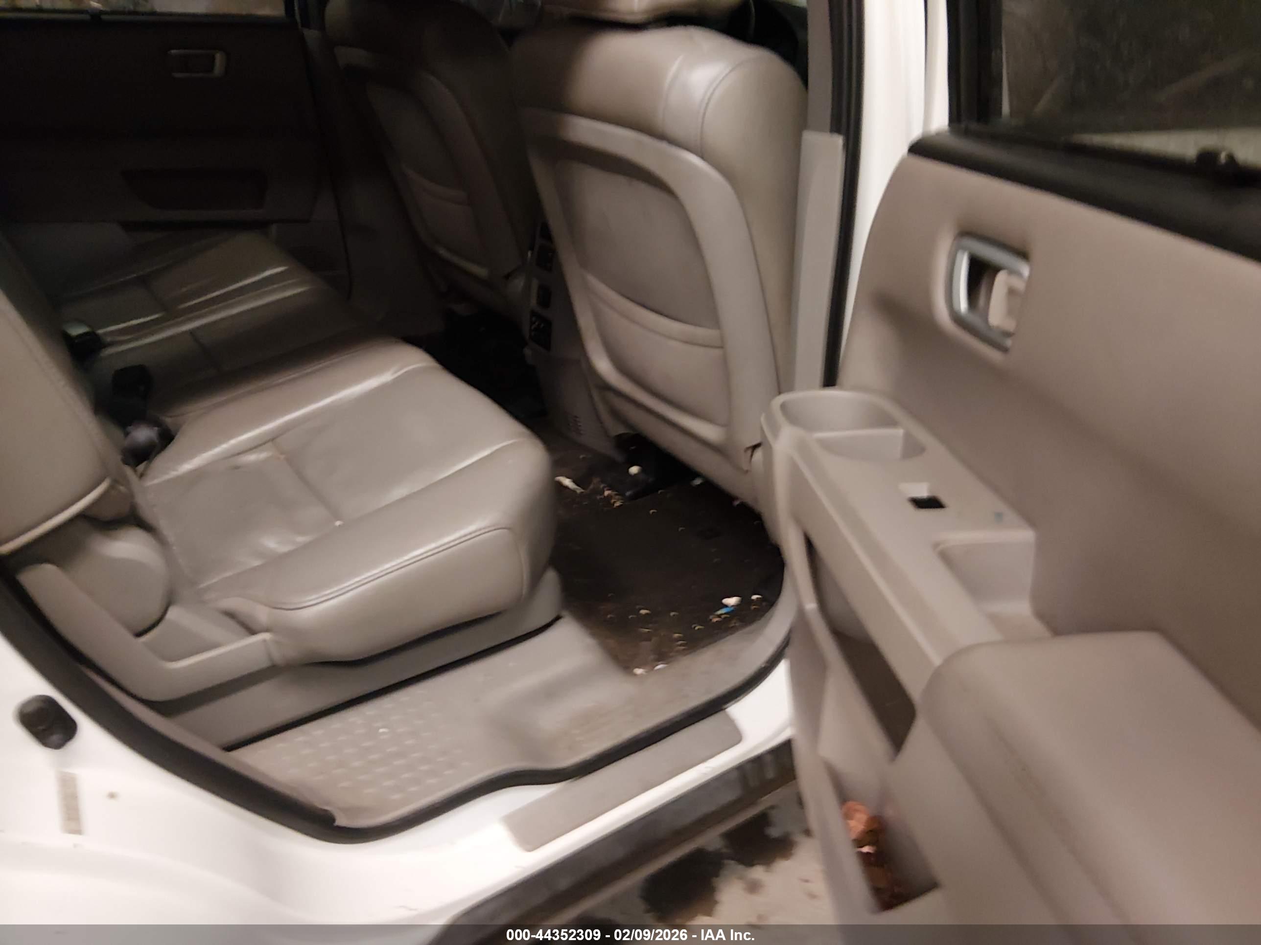 HONDA PILOT image 8