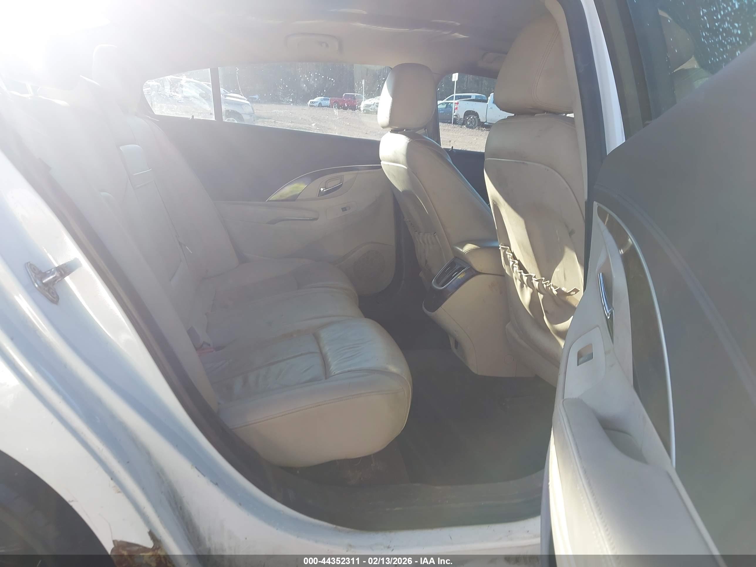 BUICK LACROSSE image 8