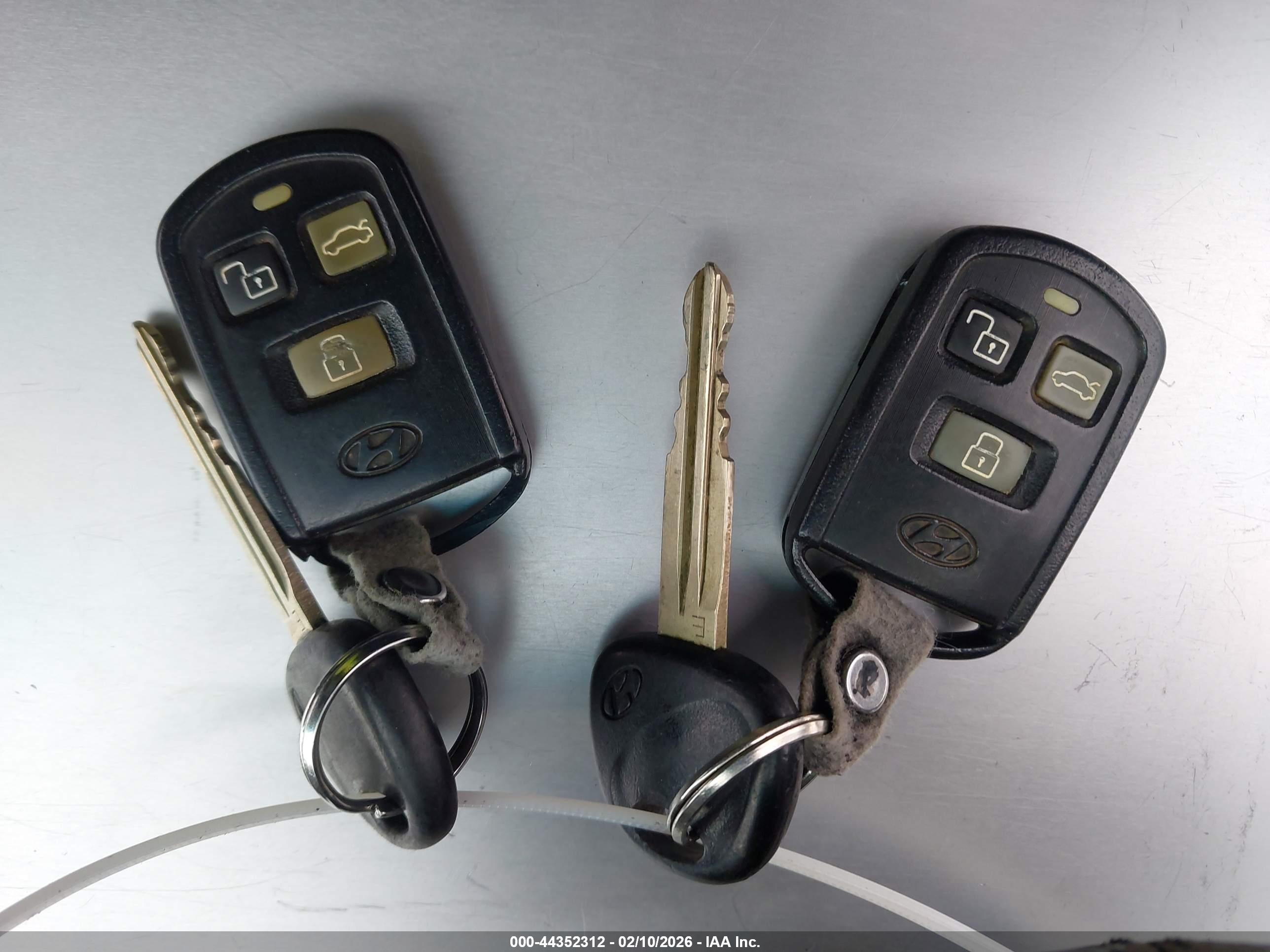 HYUNDAI SONATA image 11