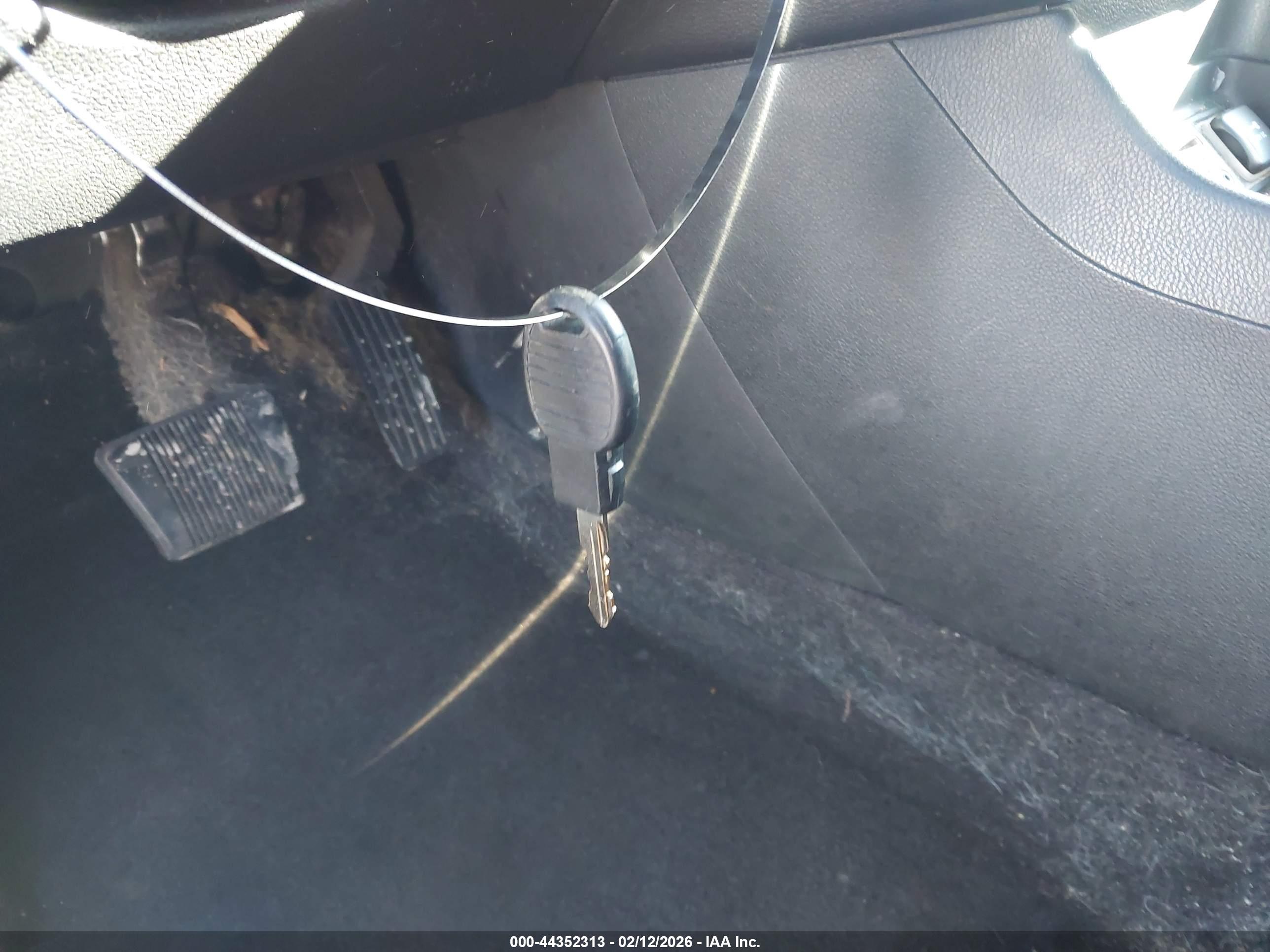JEEP CHEROKEE image 11