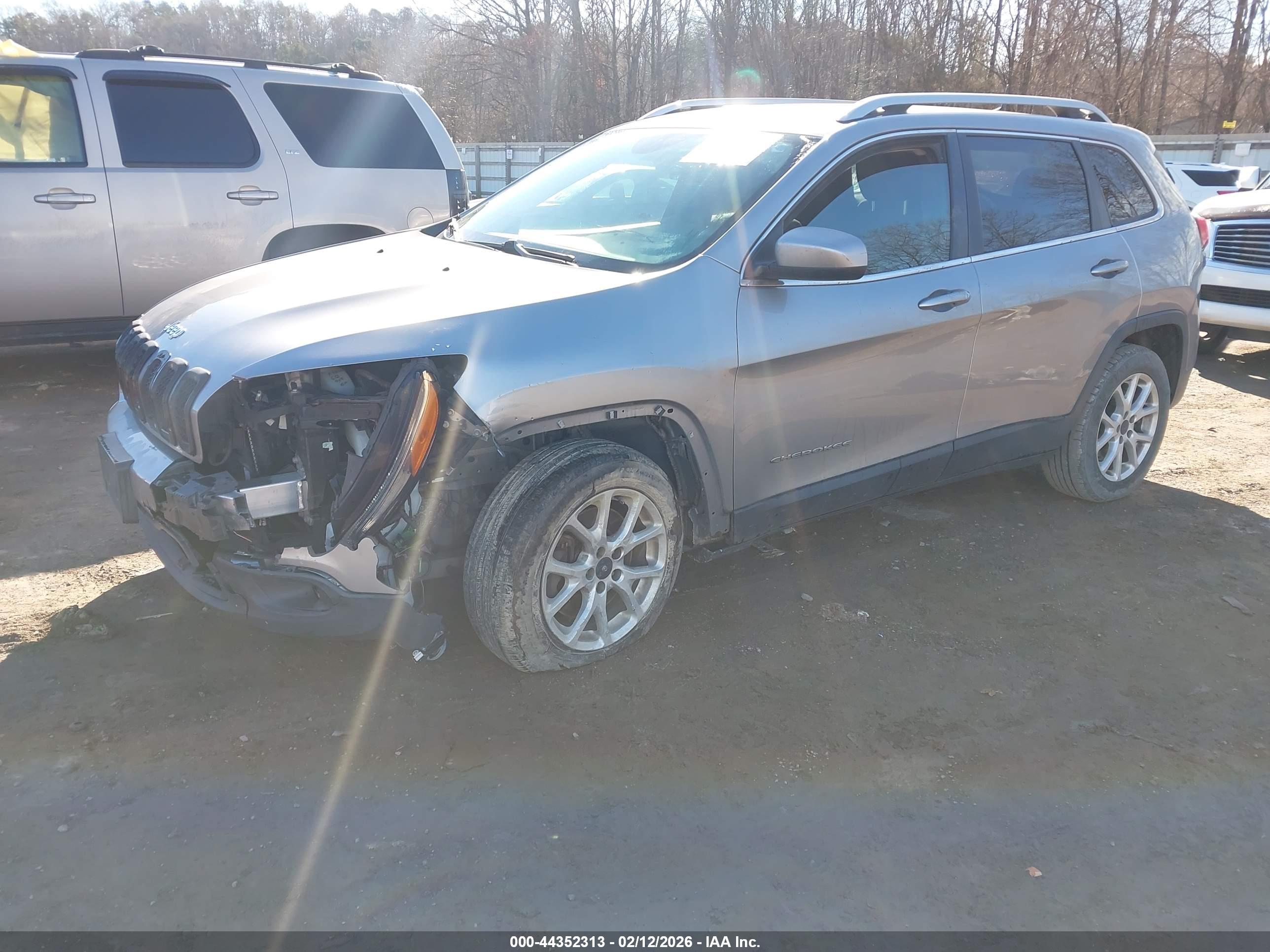 JEEP CHEROKEE image 2