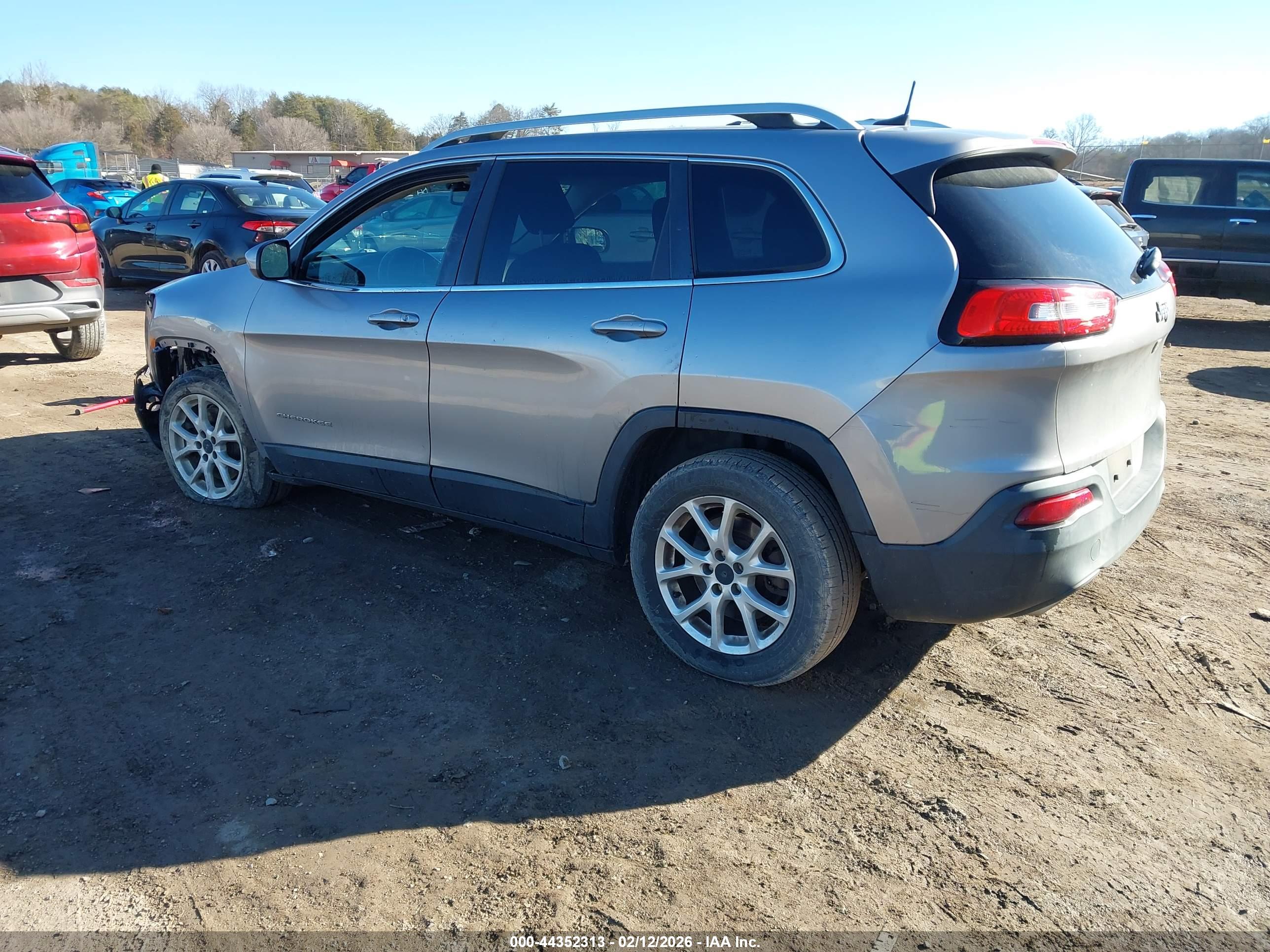 JEEP CHEROKEE image 3