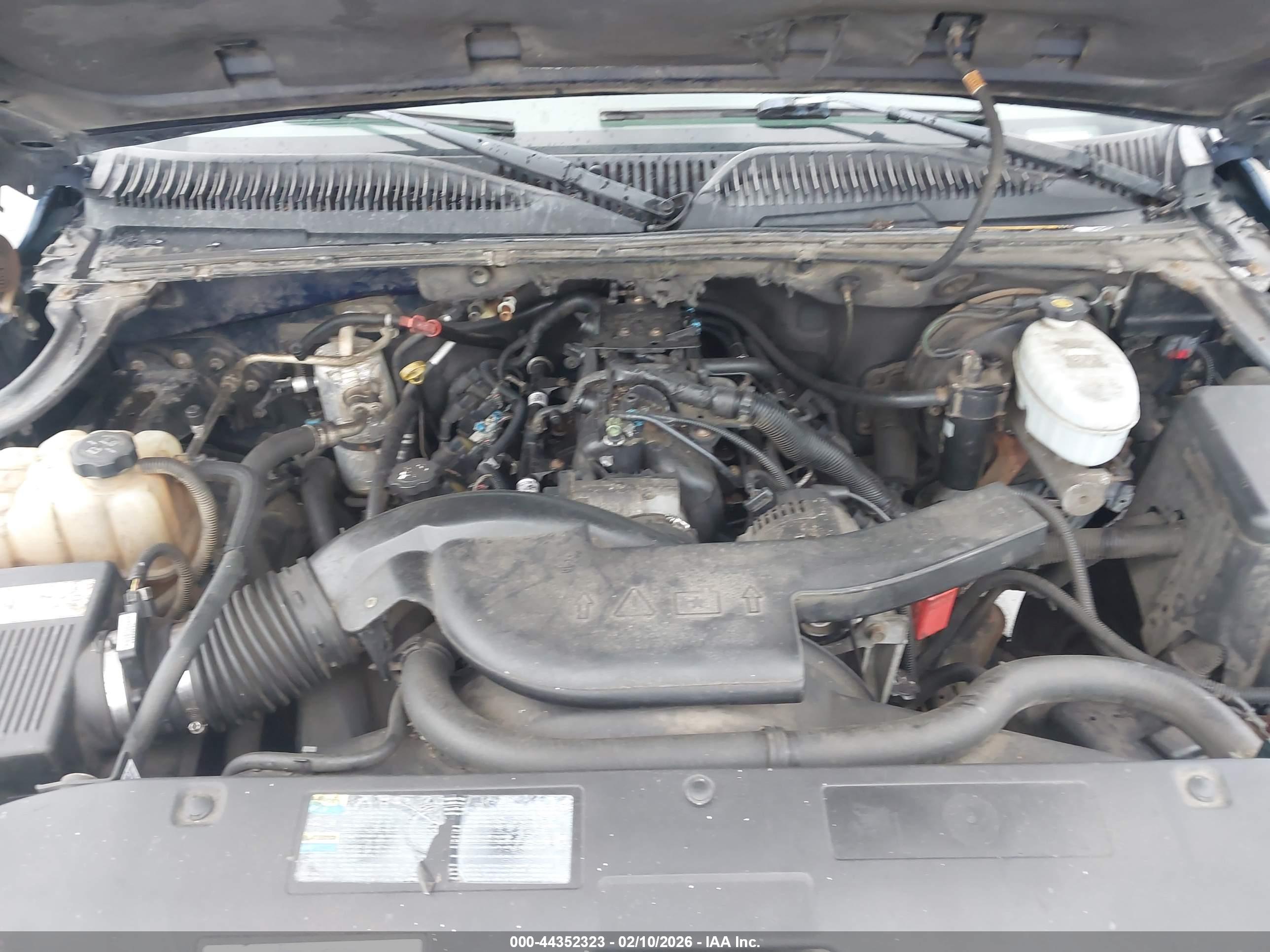CHEVROLET TAHOE image 10