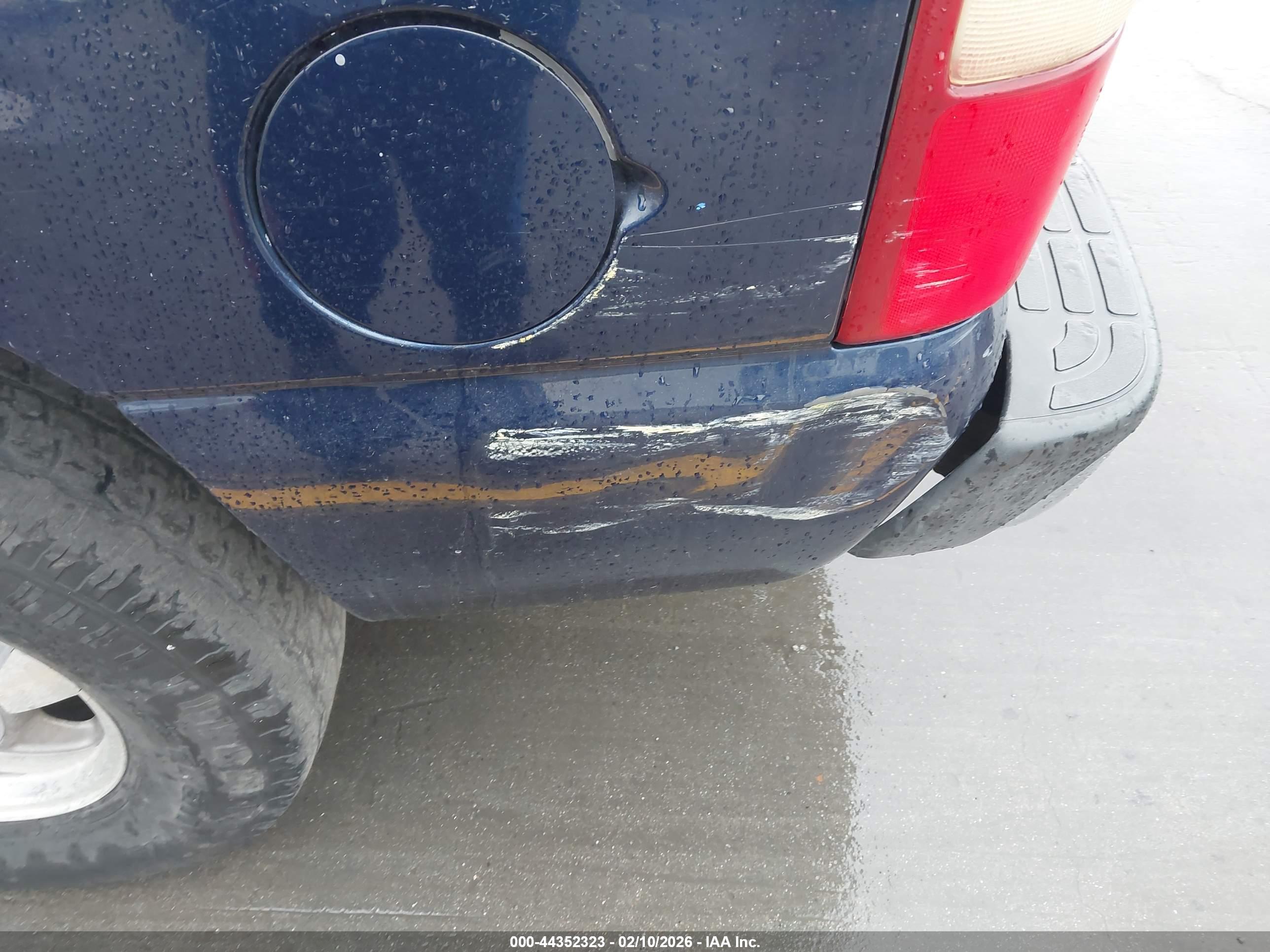 CHEVROLET TAHOE image 6
