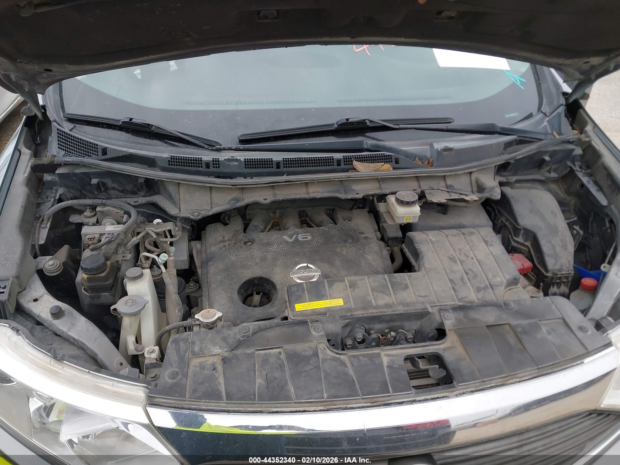 NISSAN QUEST image 10