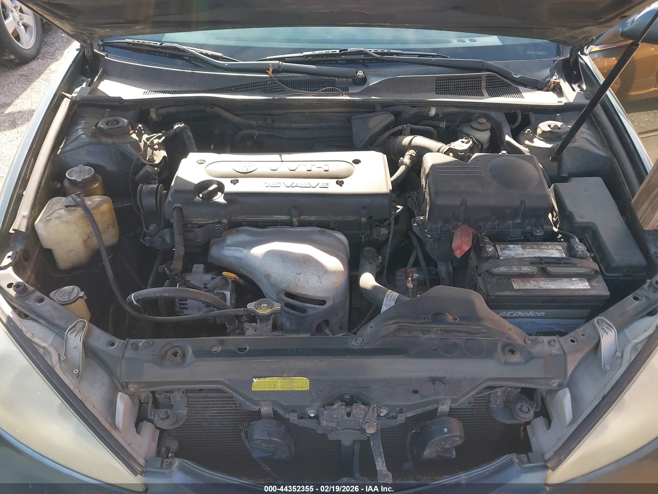 TOYOTA CAMRY image 10