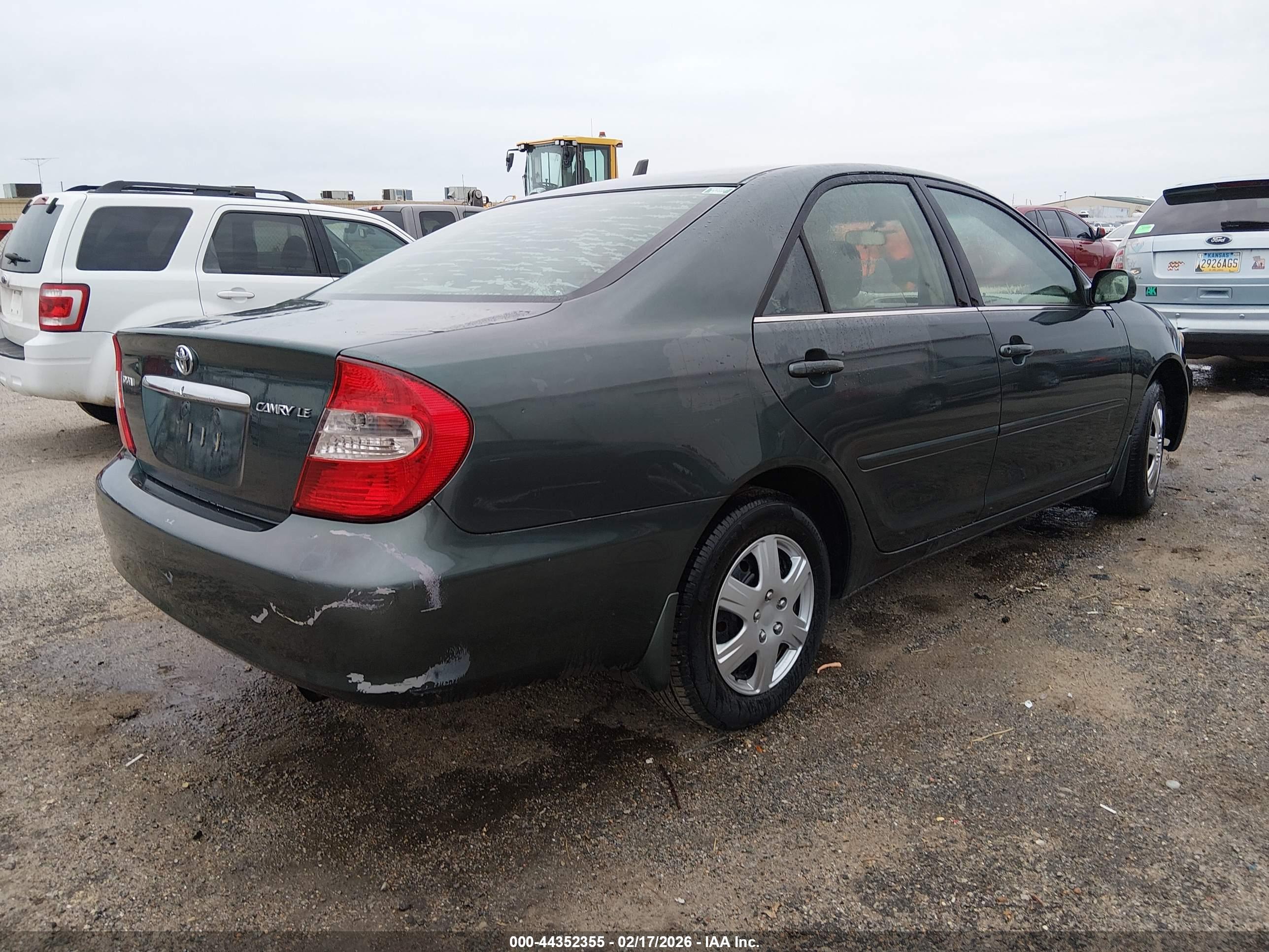 TOYOTA CAMRY image 4