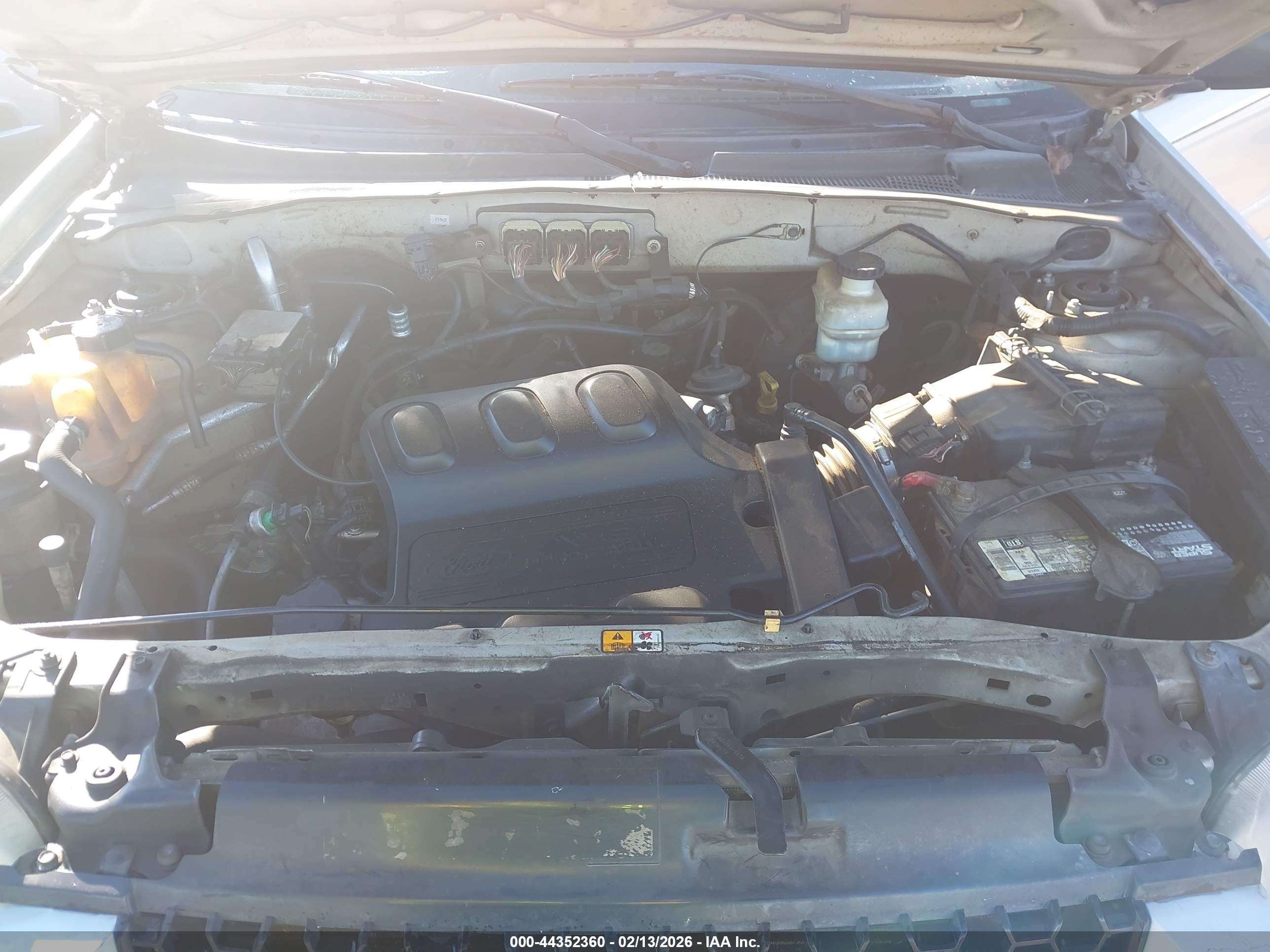 FORD ESCAPE image 10