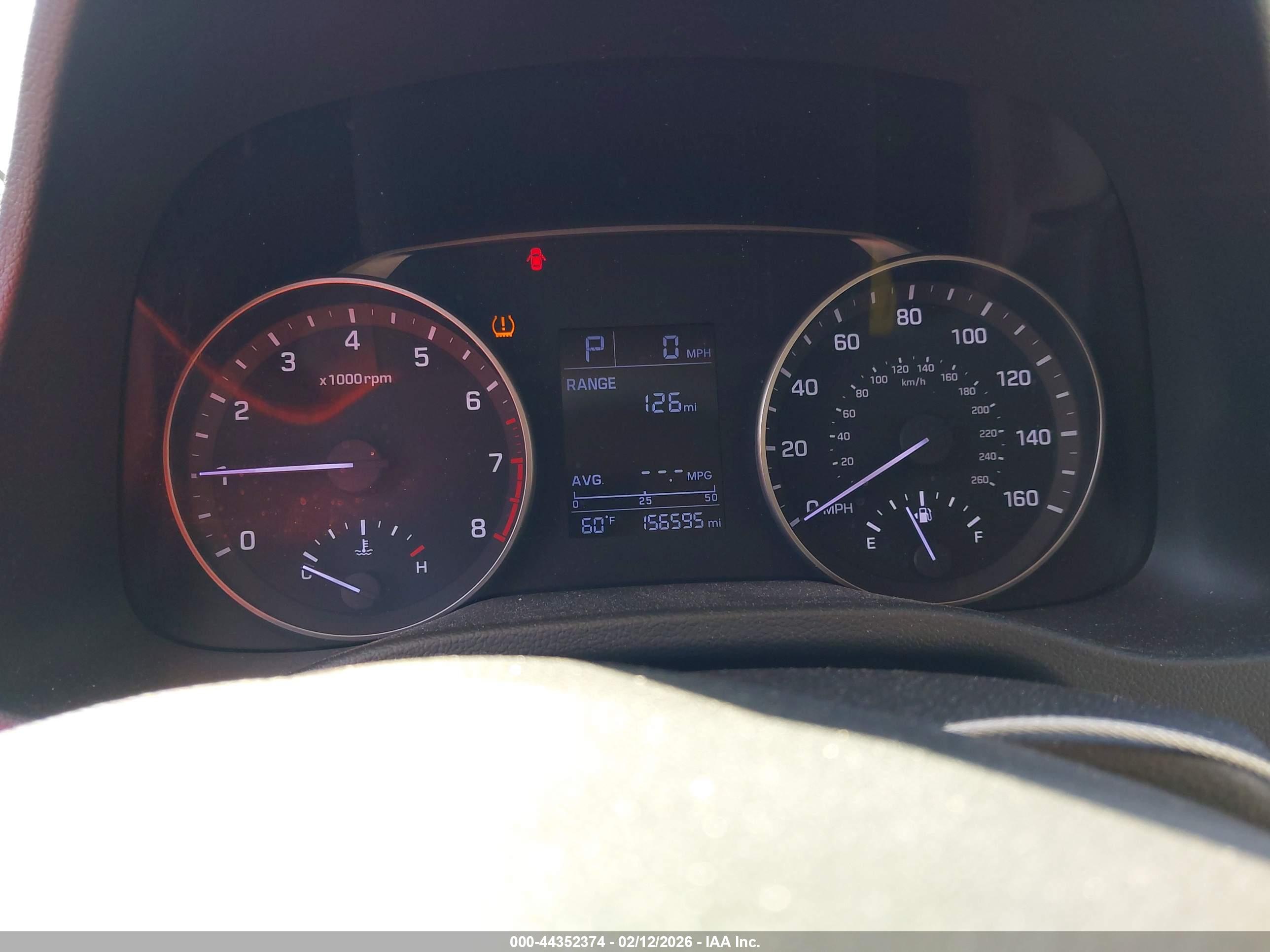 HYUNDAI ELANTRA image 7