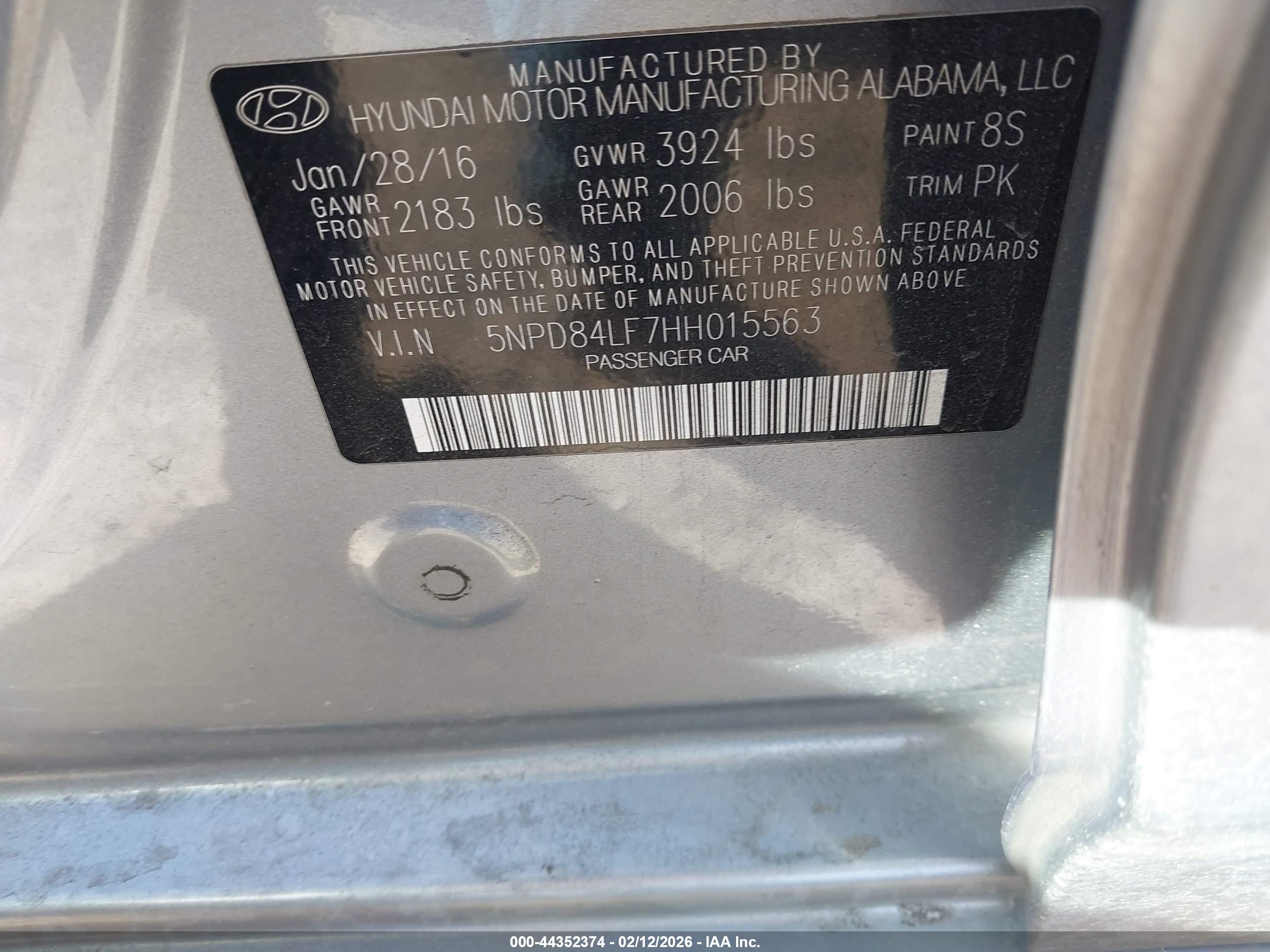 HYUNDAI ELANTRA image 9