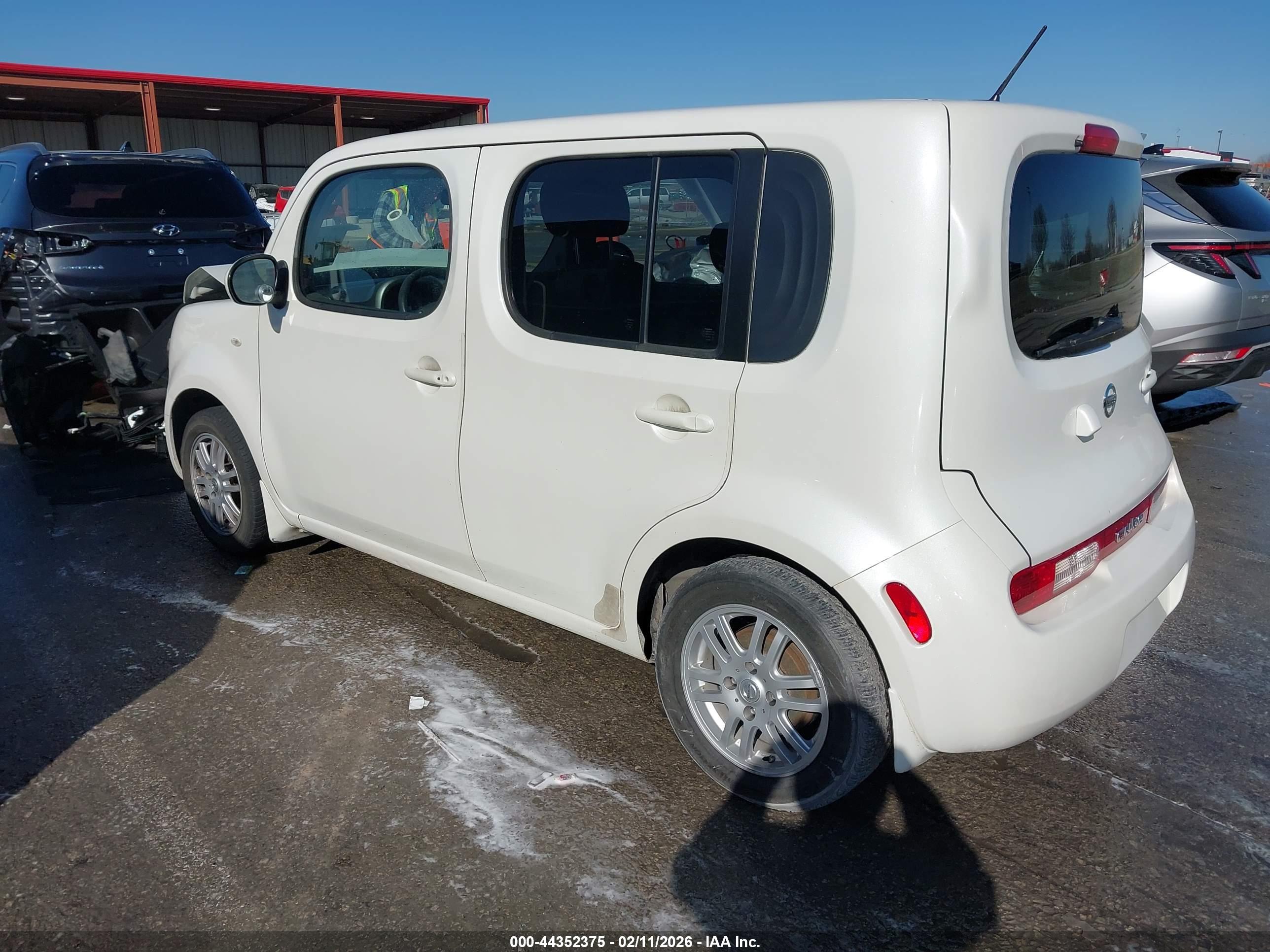 NISSAN CUBE image 3