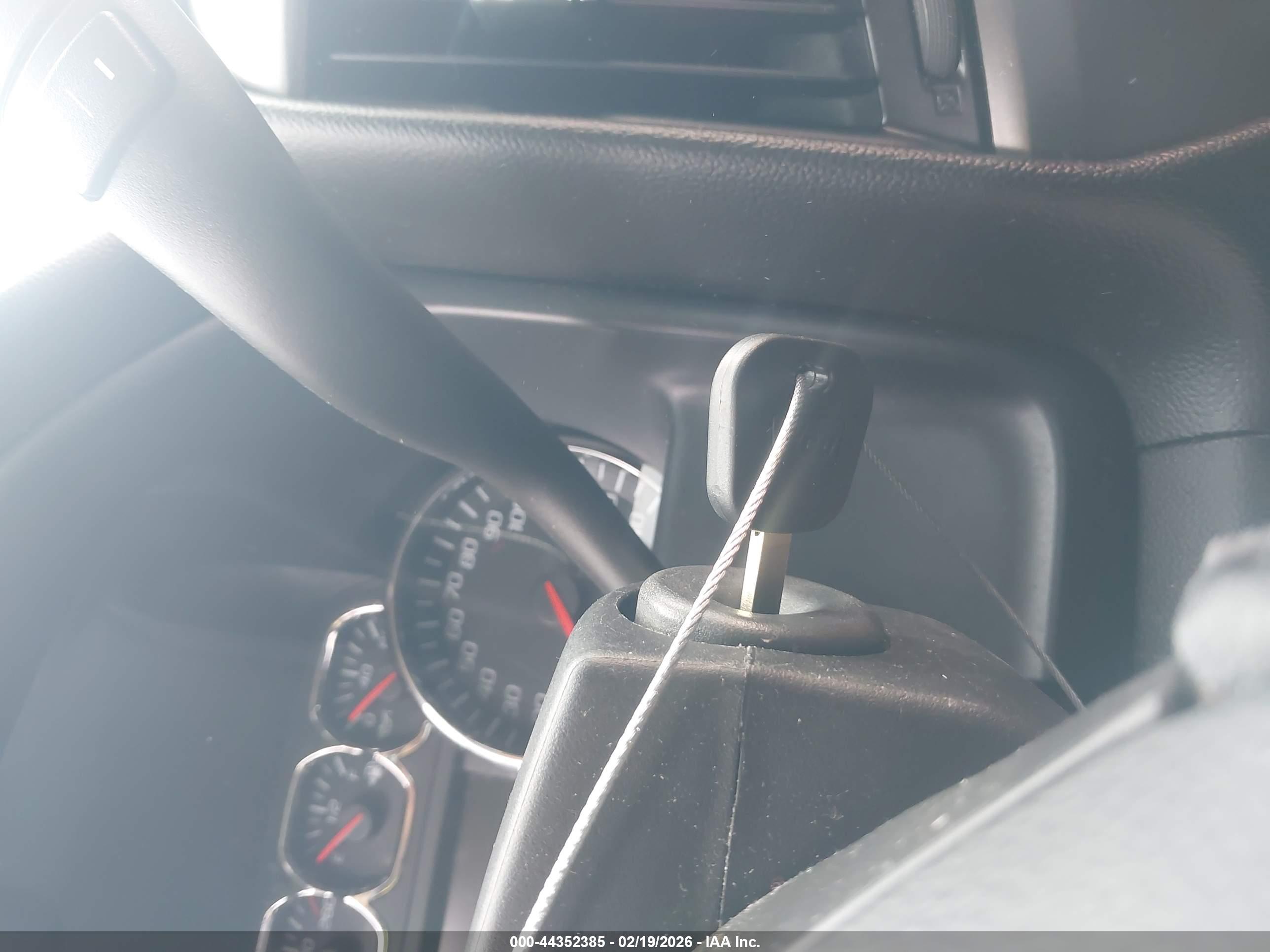 CHEVROLET SILVERADO image 11