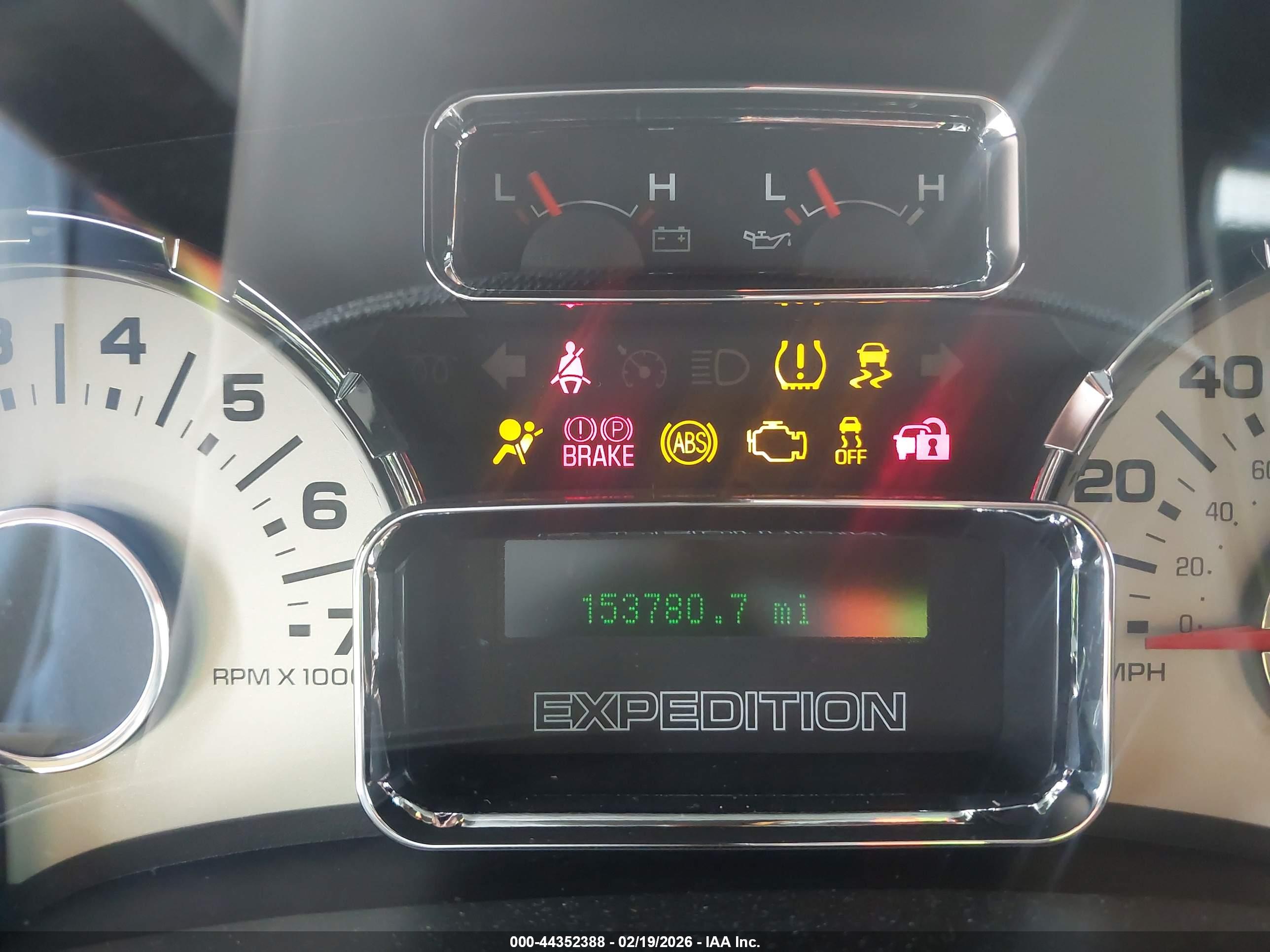 FORD EXPEDITION image 7