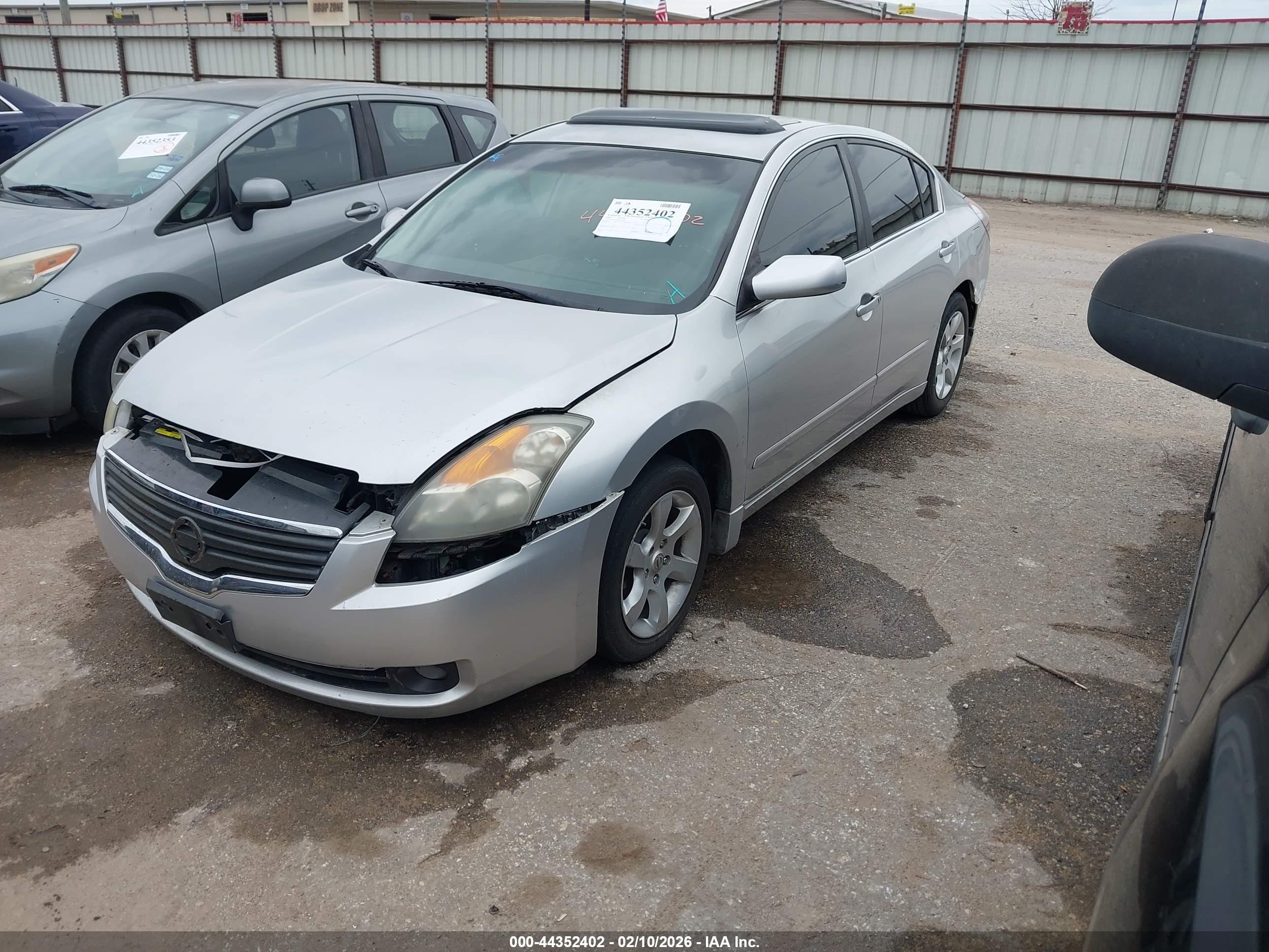 NISSAN ALTIMA image 2