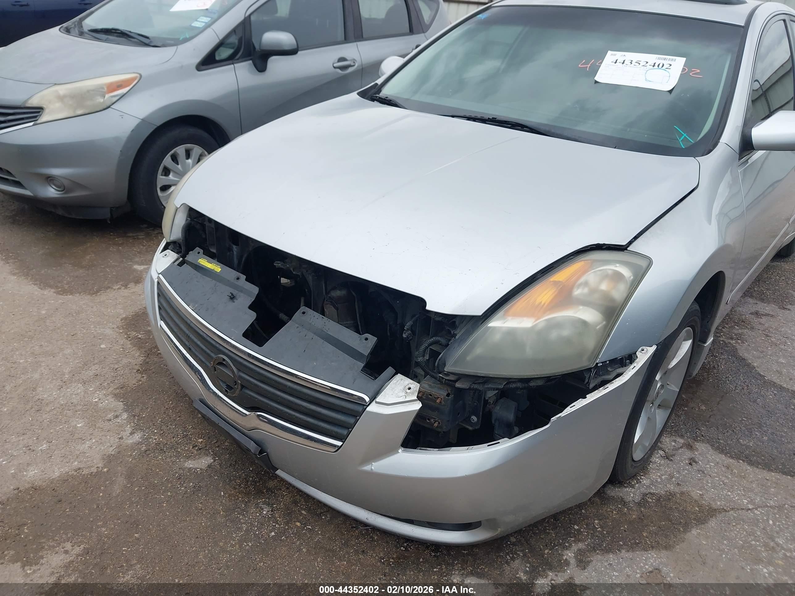 NISSAN ALTIMA image 6