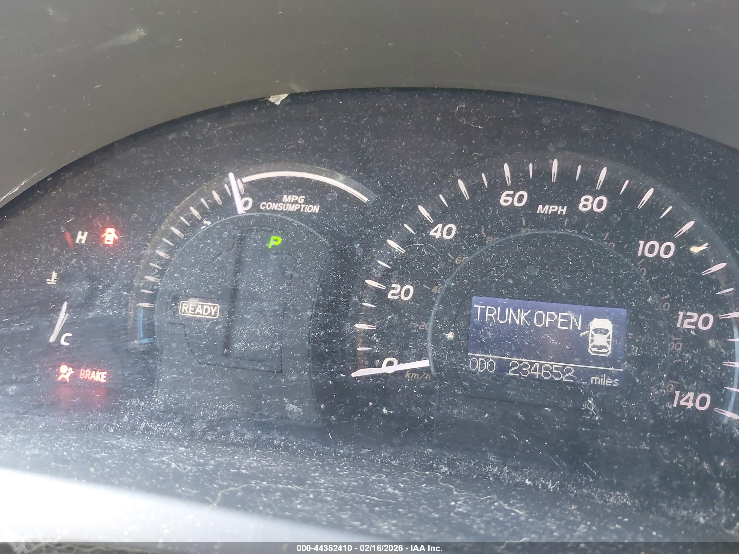 TOYOTA CAMRY image 7