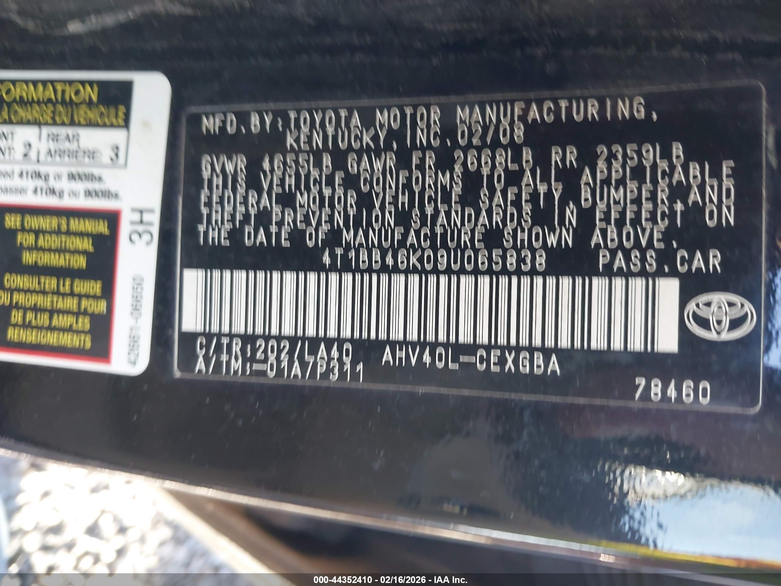 TOYOTA CAMRY image 9