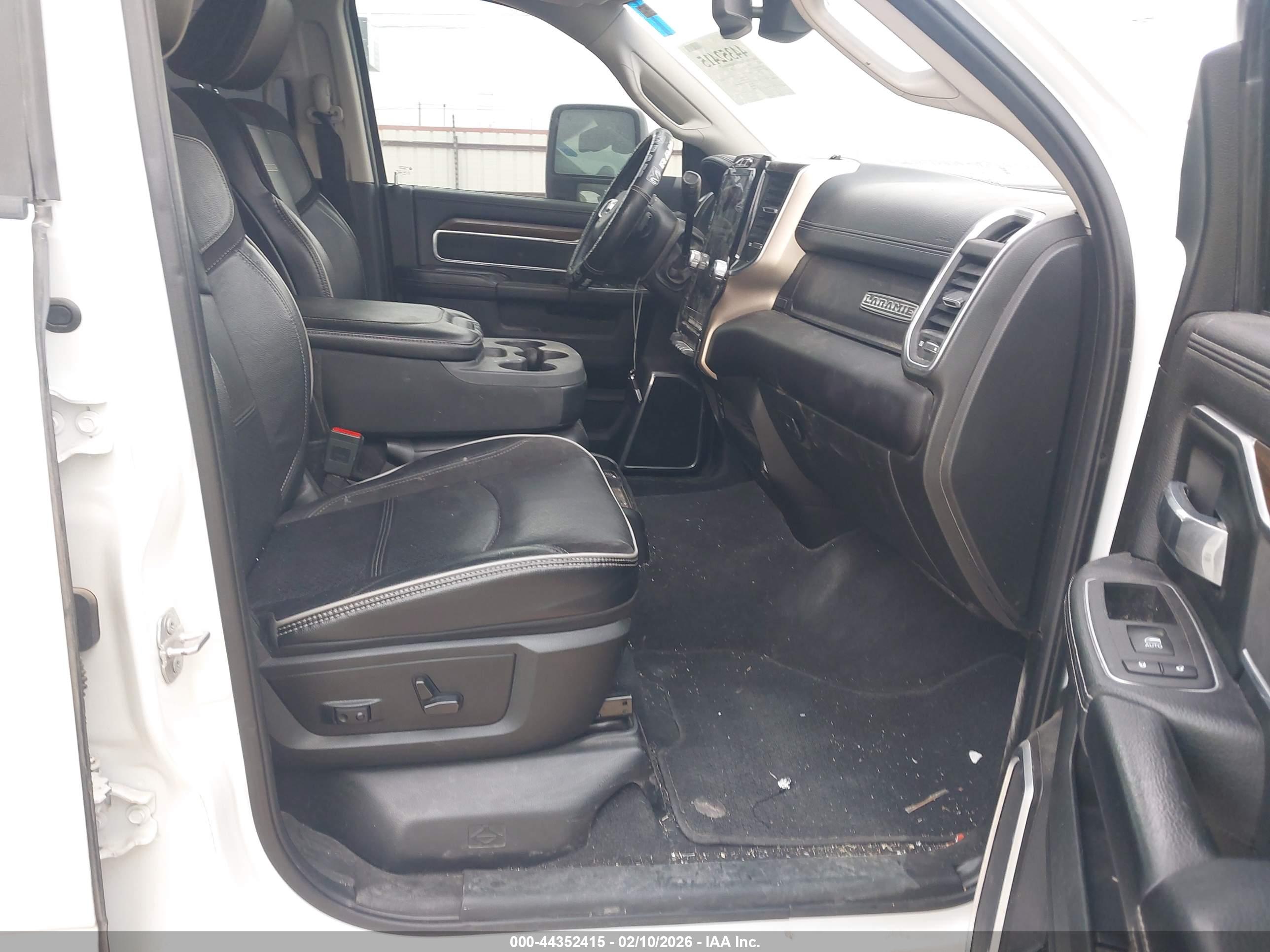 RAM 2500 image 5