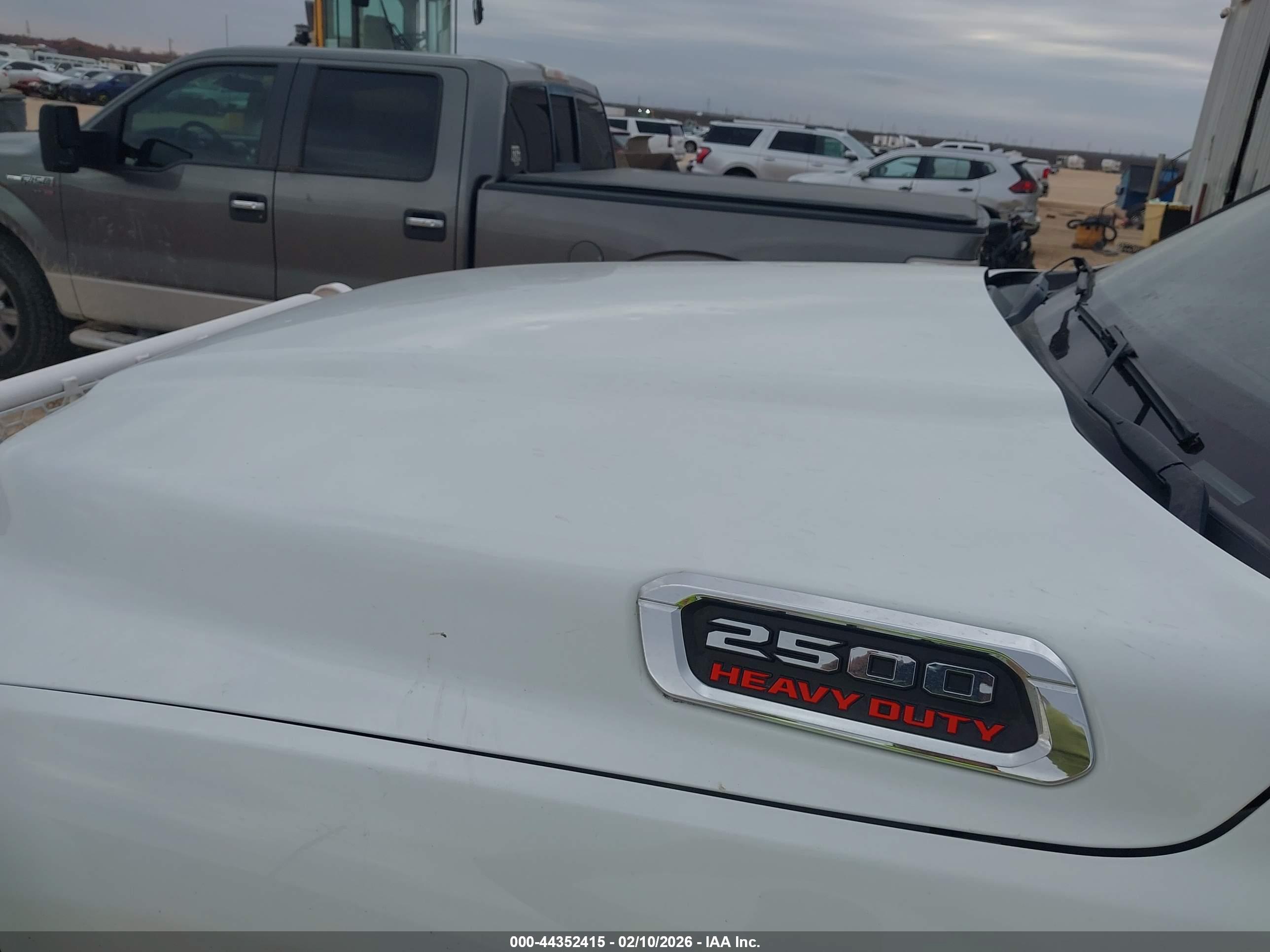 RAM 2500 image 6