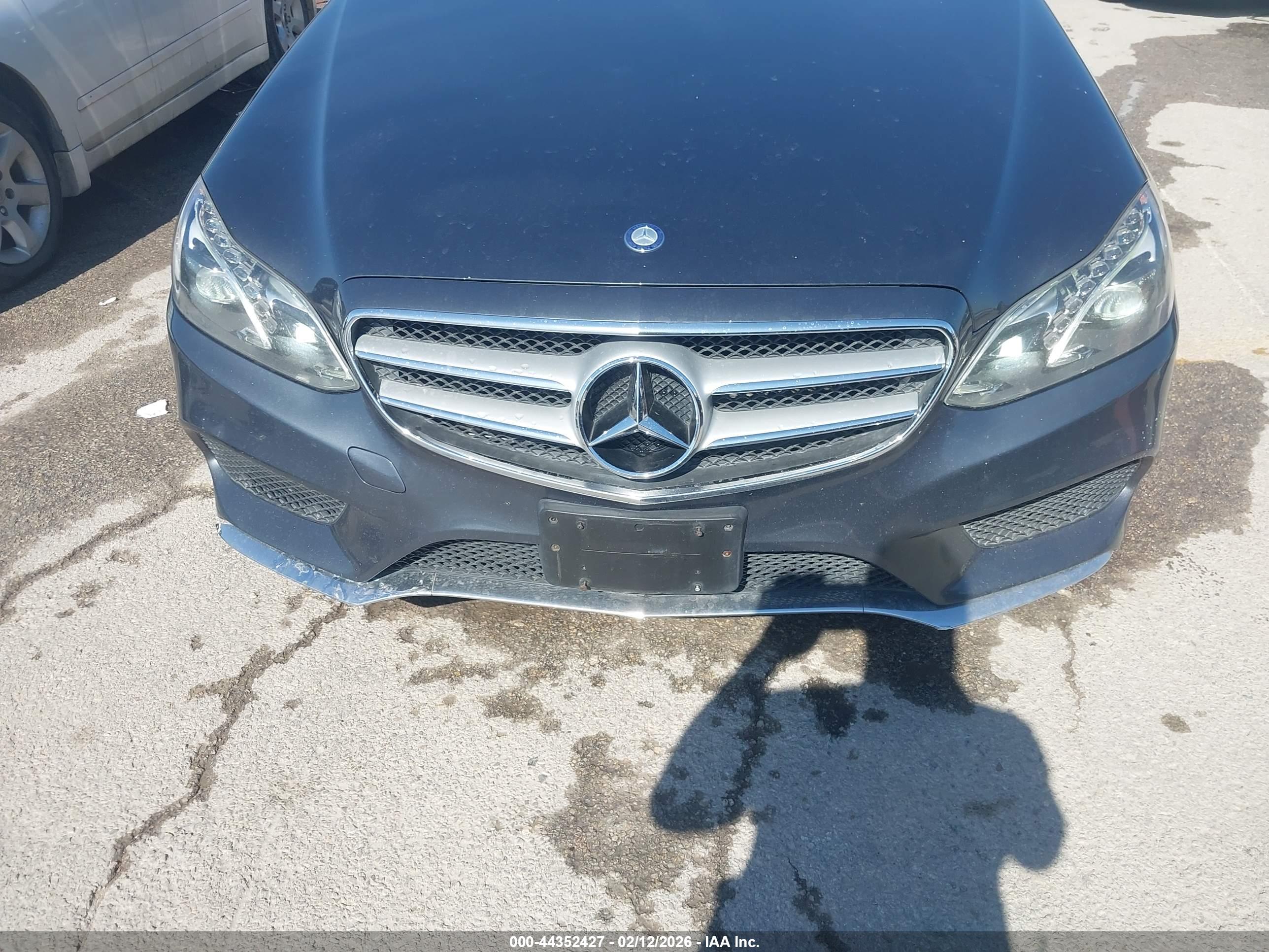 MERCEDES-BENZ E image 6