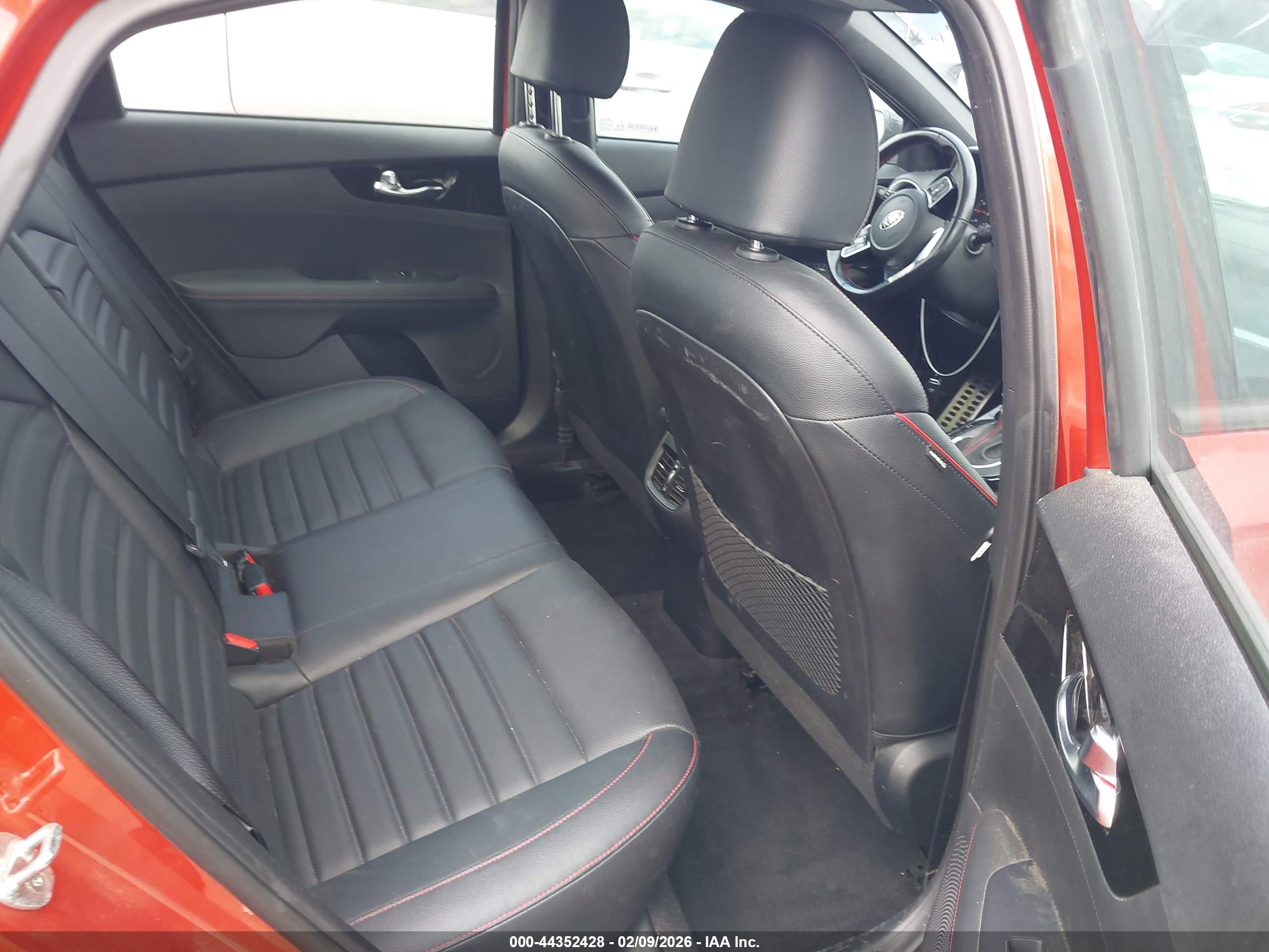 KIA FORTE image 8