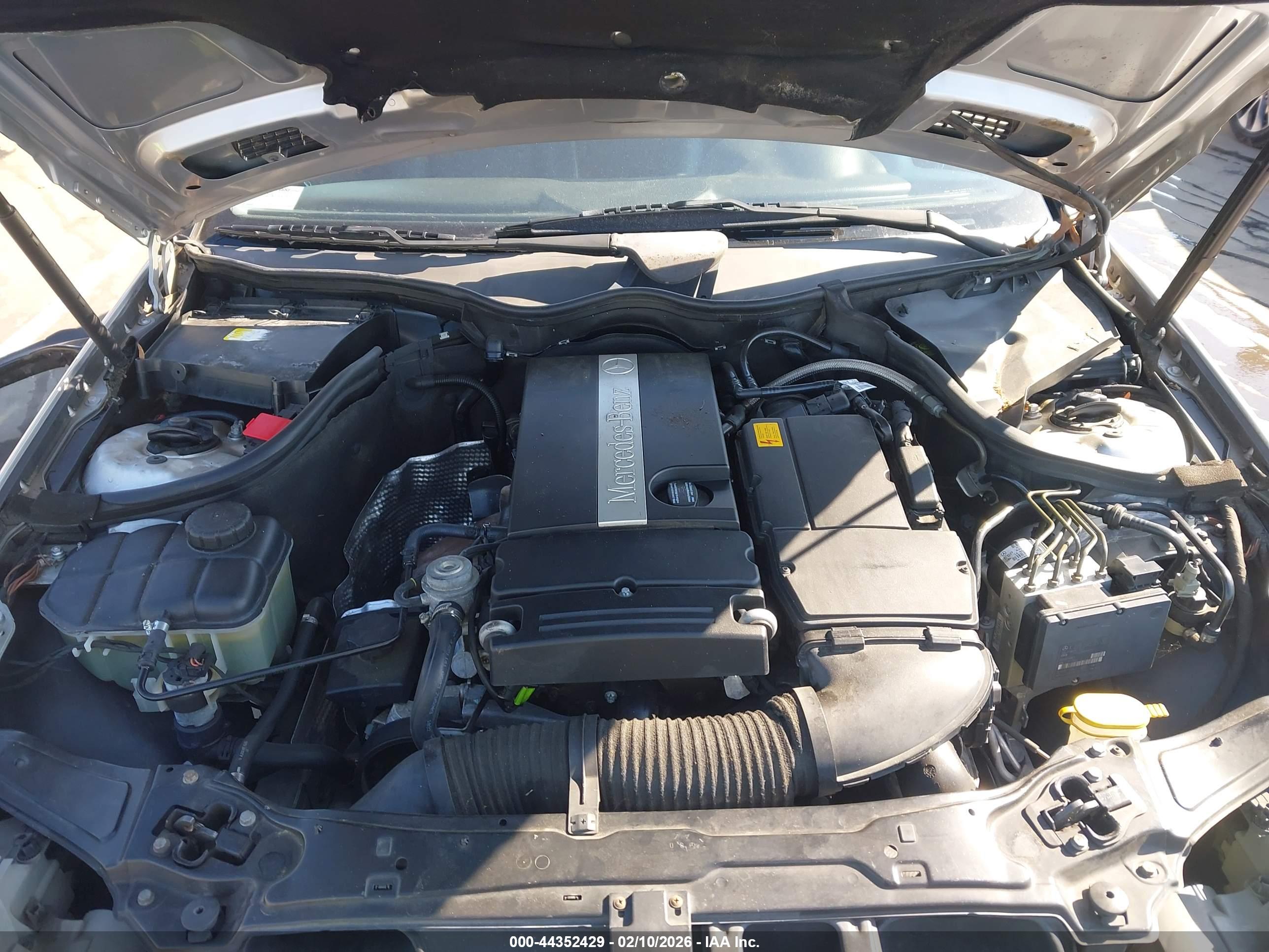 MERCEDES-BENZ C image 10