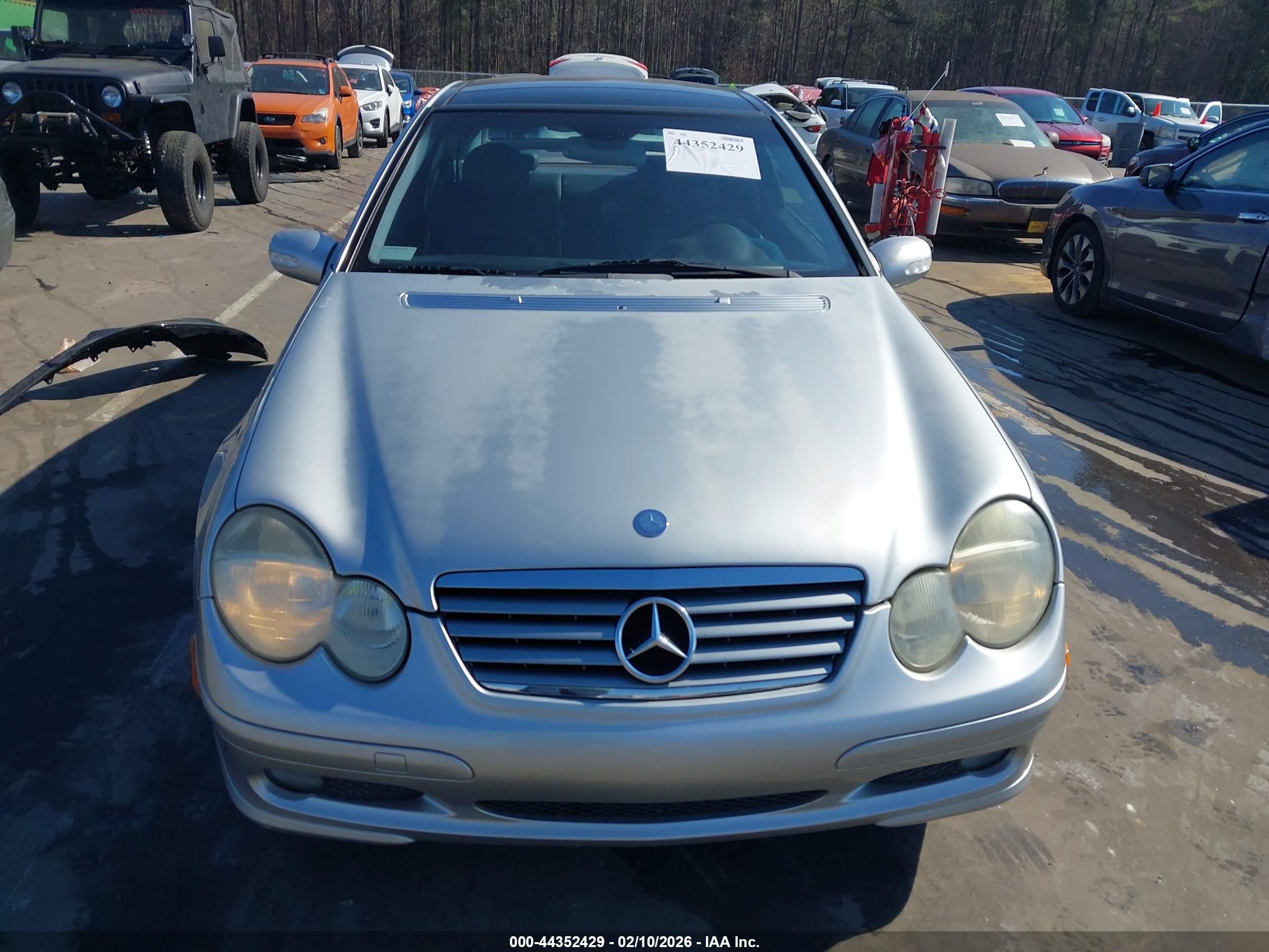 MERCEDES-BENZ C image 6