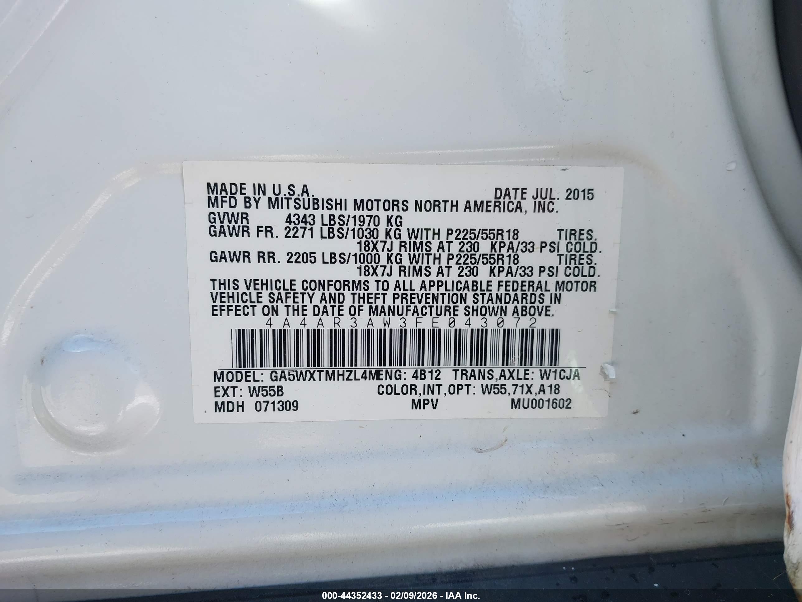 MITSUBISHI OUTLANDER image 9