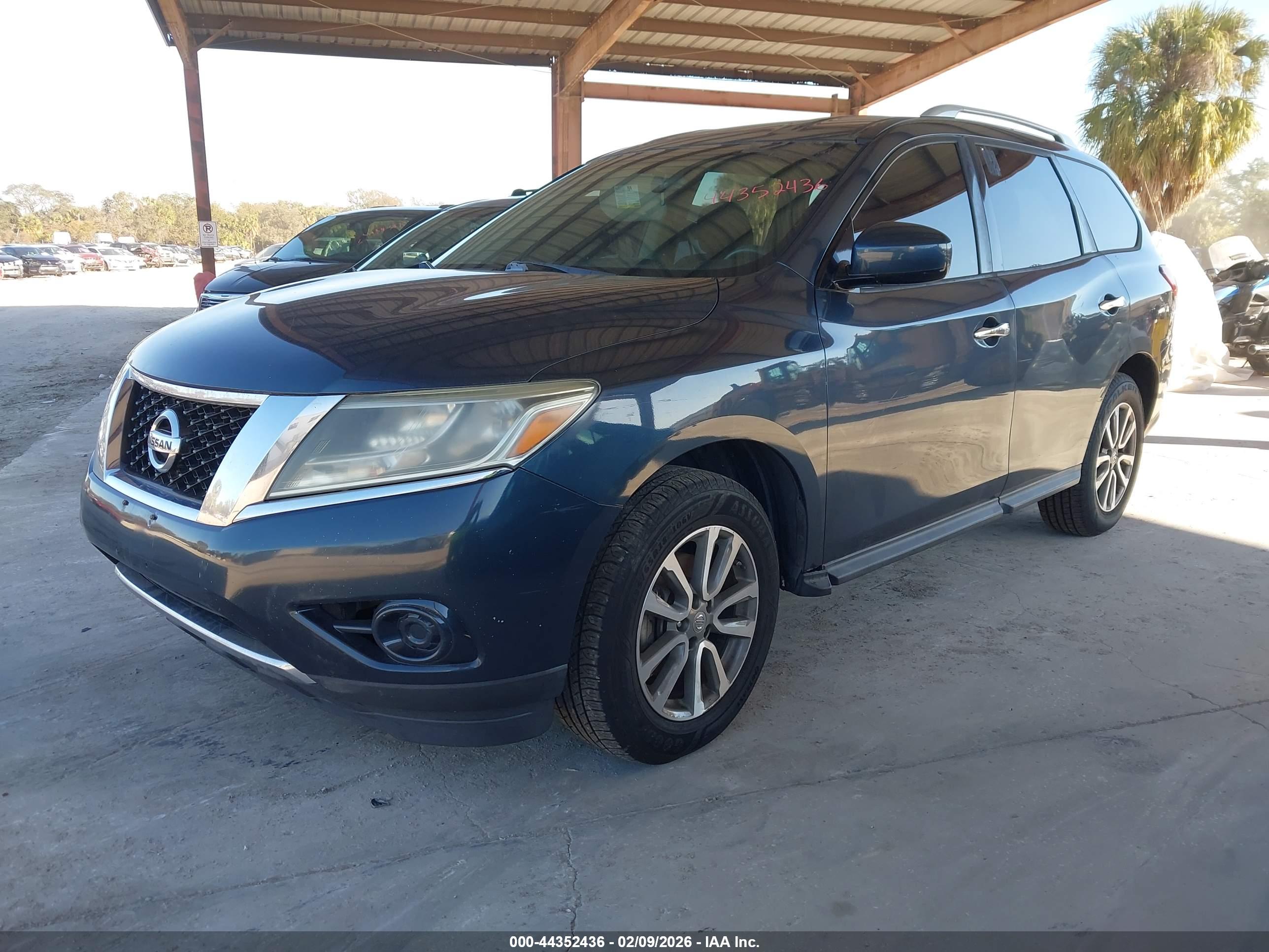 NISSAN PATHFINDER image 2